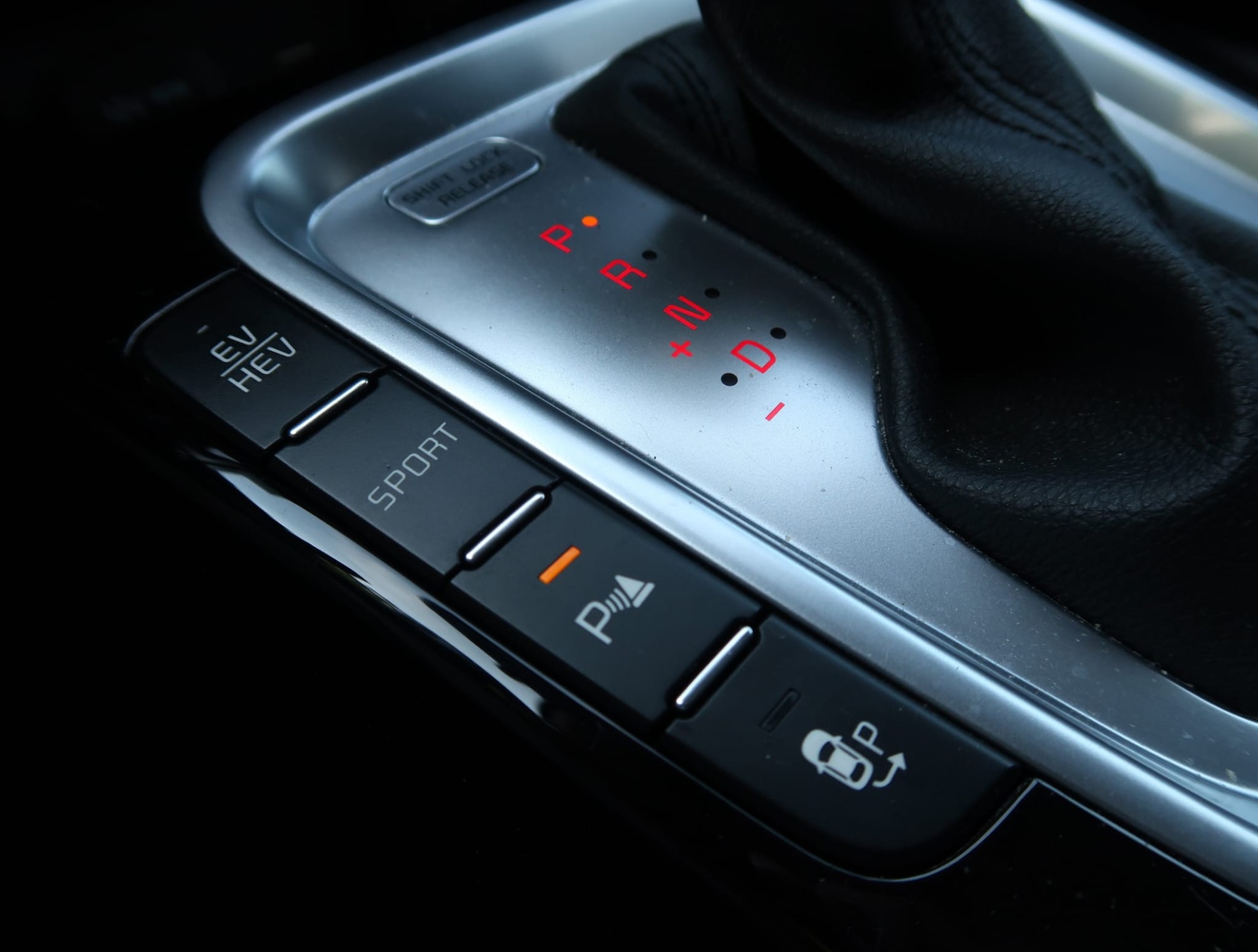KIA Xceed 1.6 GDi Plug-in Hybrid Style DCT-image-19