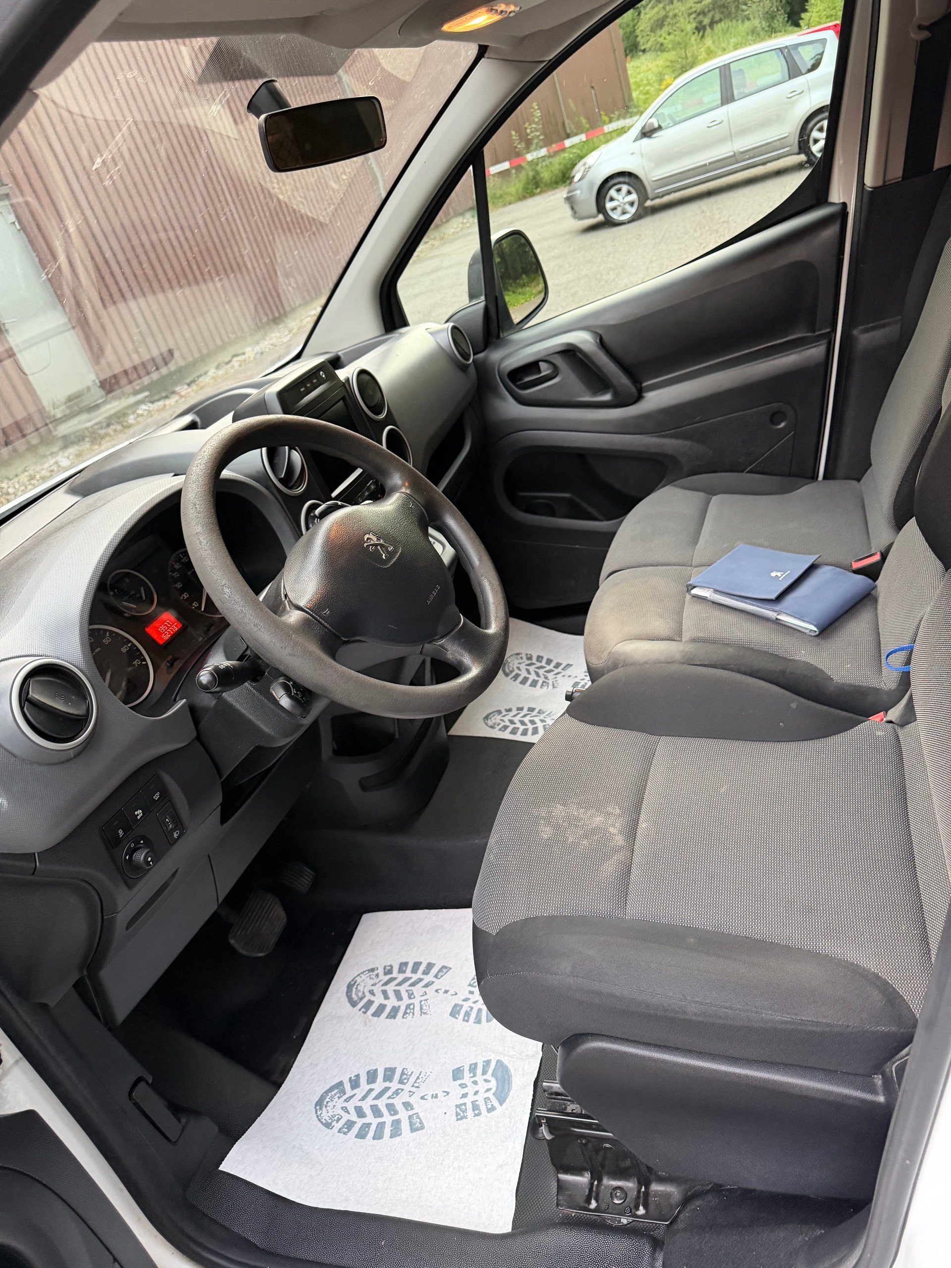 PEUGEOT Partner 1.6 BlueHDI S&S Active ETG6-image-6