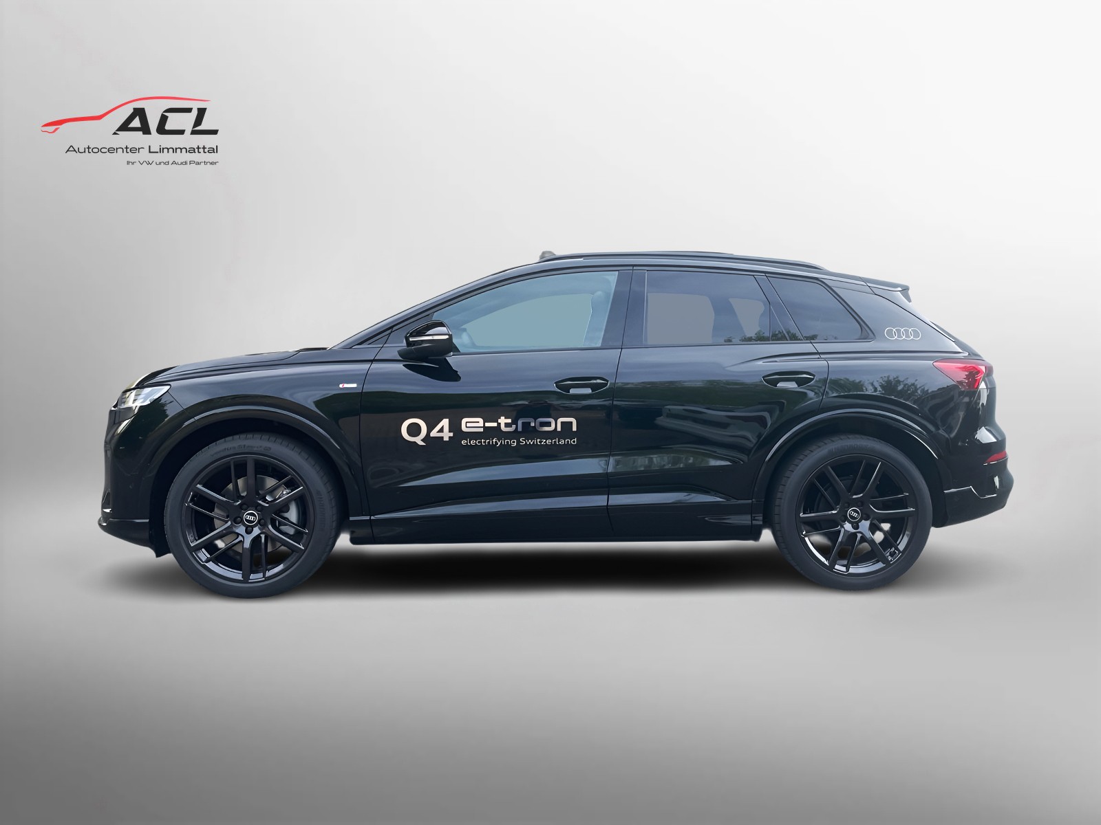 AUDI Q4 e-tron SUV performance-image-2