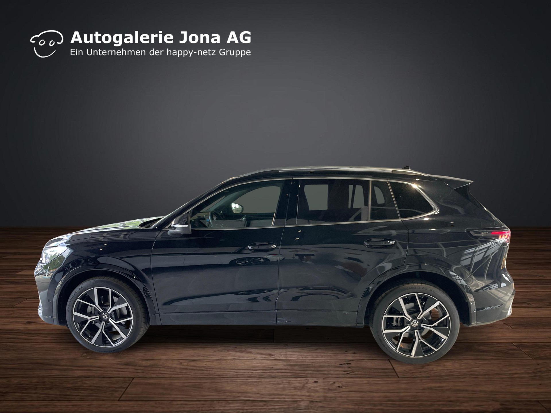 VW Tiguan 2.0 TSI R-Line DSG 4motion-image-1