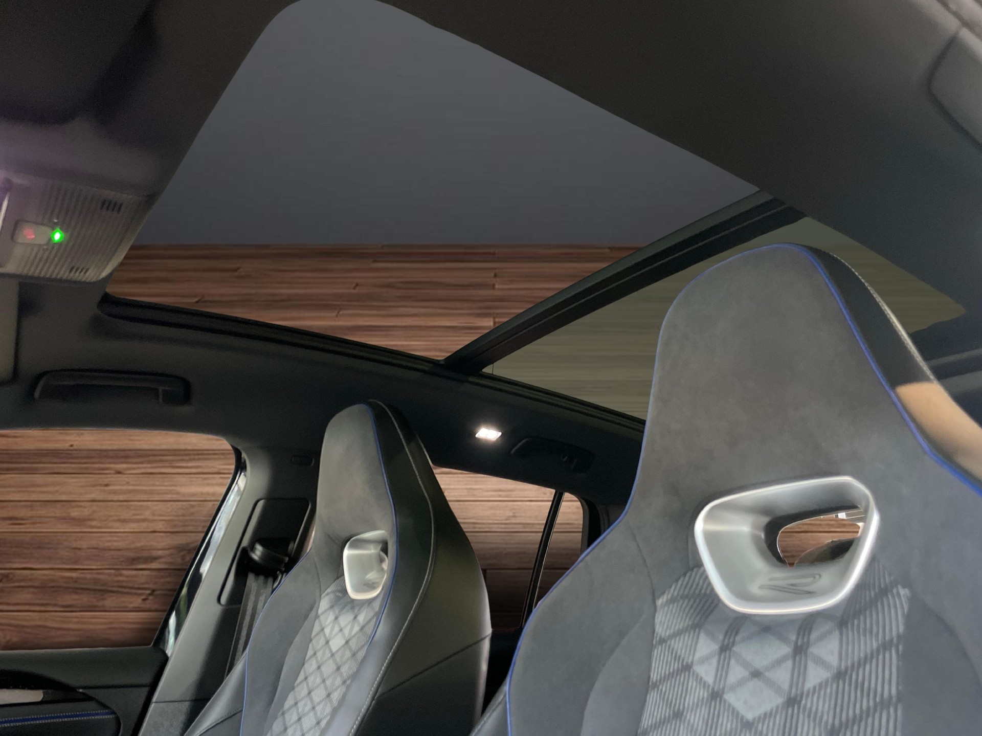VW Tiguan 2.0 TSI R-Line DSG 4motion-image-9