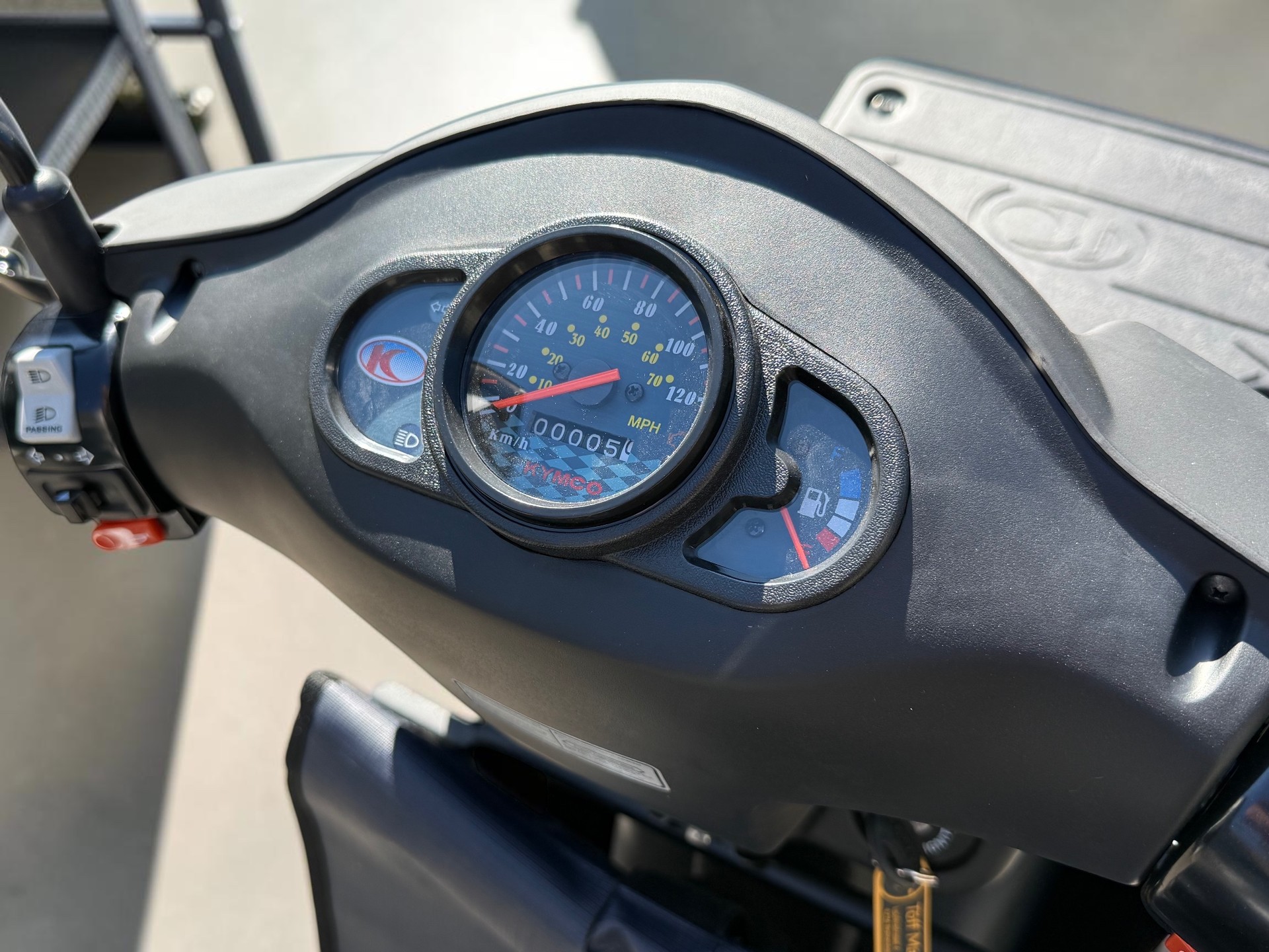 KYMCO Agility Carry 125 CBS-image-4