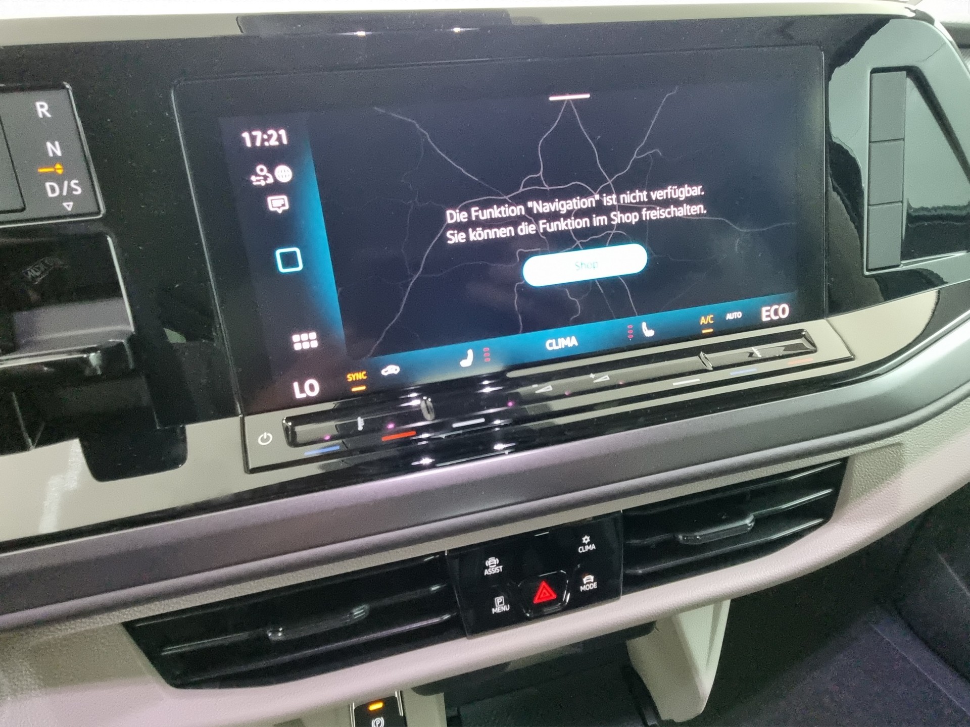 VW T7 Multivan 1.5 TSI eHybrid DSG 4motion lang Busin-image-14