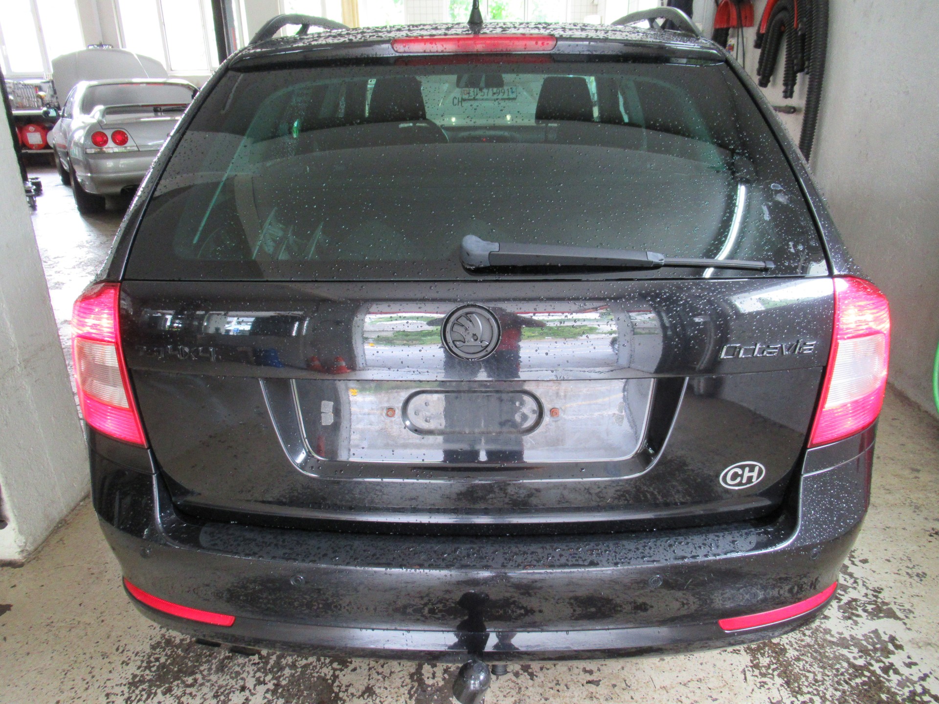 SKODA Octavia Combi 1.8 TSI Swiss Adventure 4x4-image-2