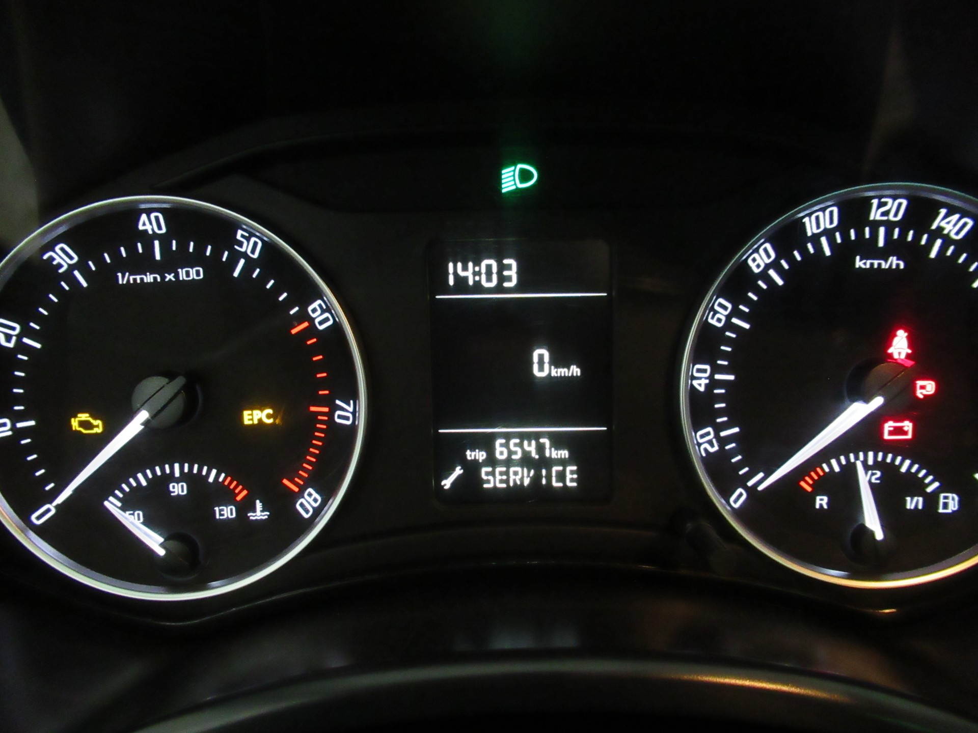 SKODA Octavia Combi 1.8 TSI Swiss Adventure 4x4-image-5