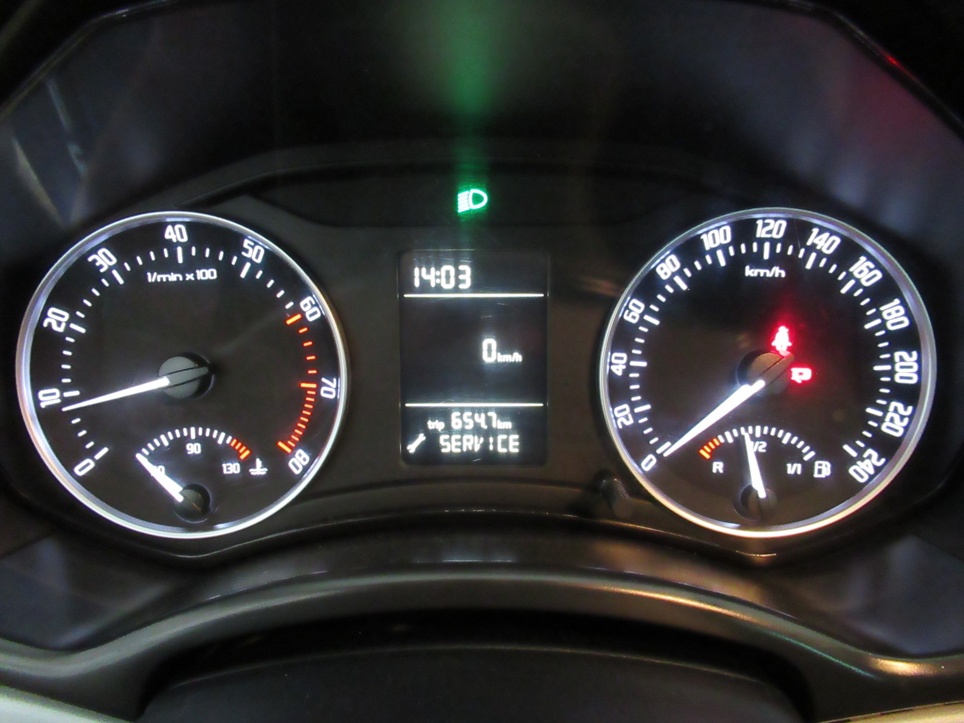 SKODA Octavia Combi 1.8 TSI Swiss Adventure 4x4-image-4