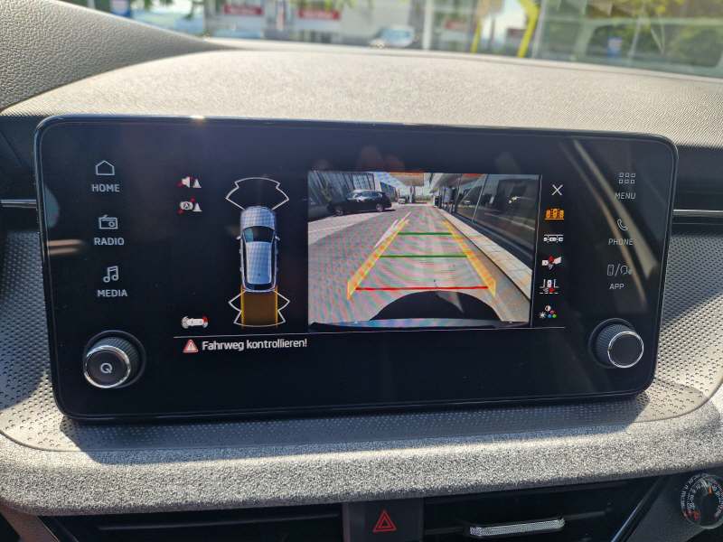SKODA Kamiq 1.0 TSI Selection DSG-image-9