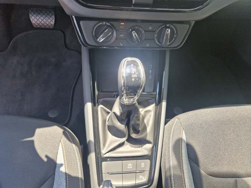 SKODA Kamiq 1.0 TSI Selection DSG-image-11