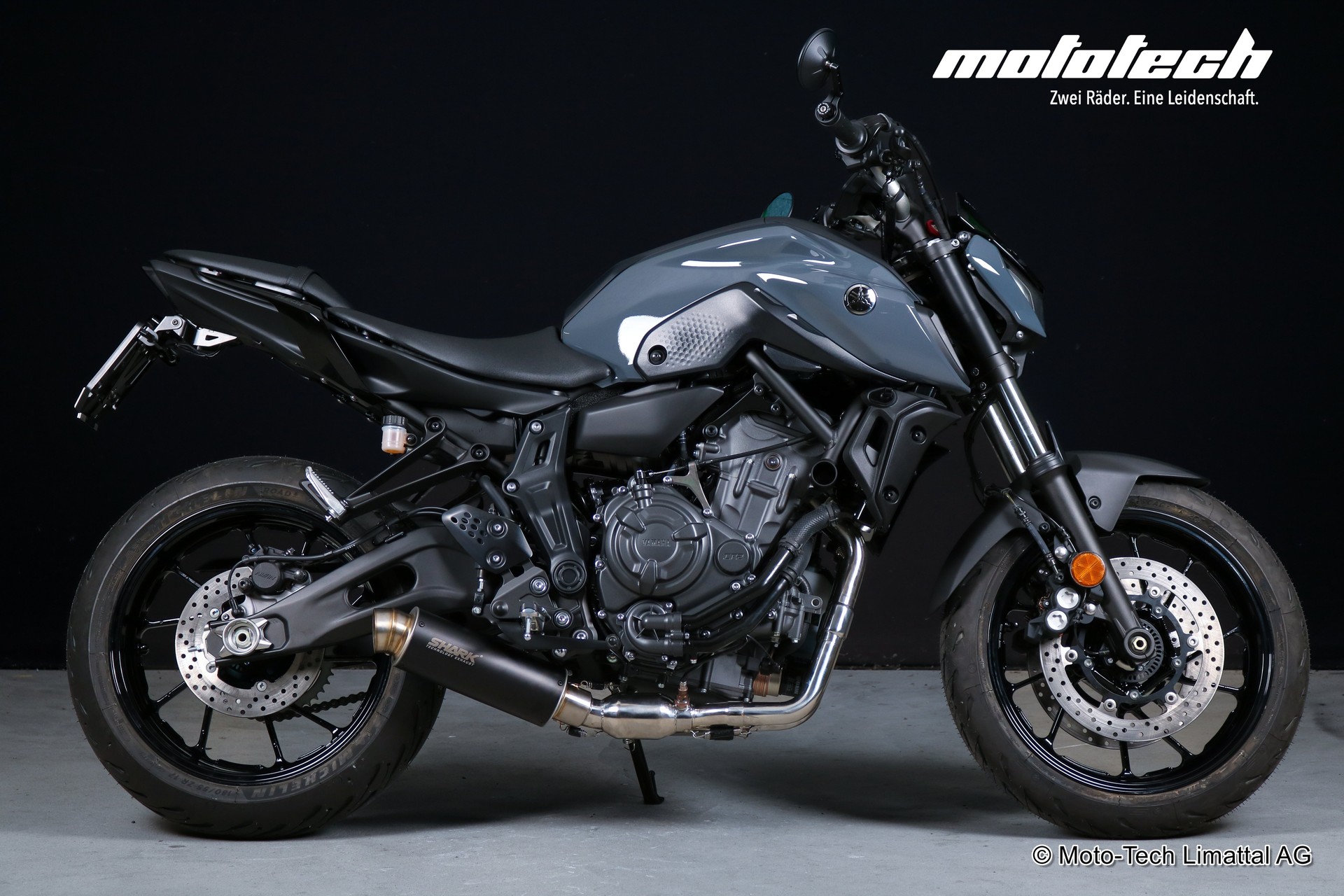 YAMAHA MT-07 (35KW)-showroom-element-1