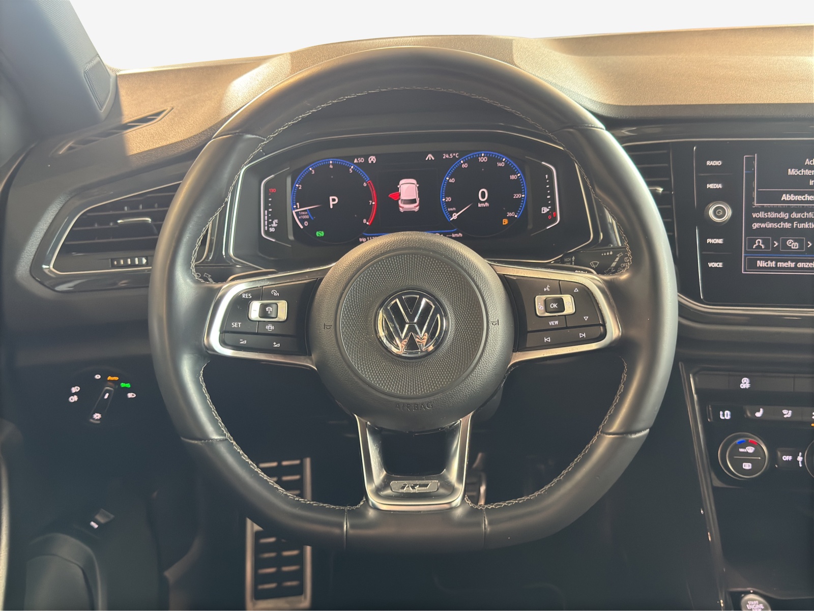 VW T-Roc 2.0 TSI Sport DSG 4Motion-image-9