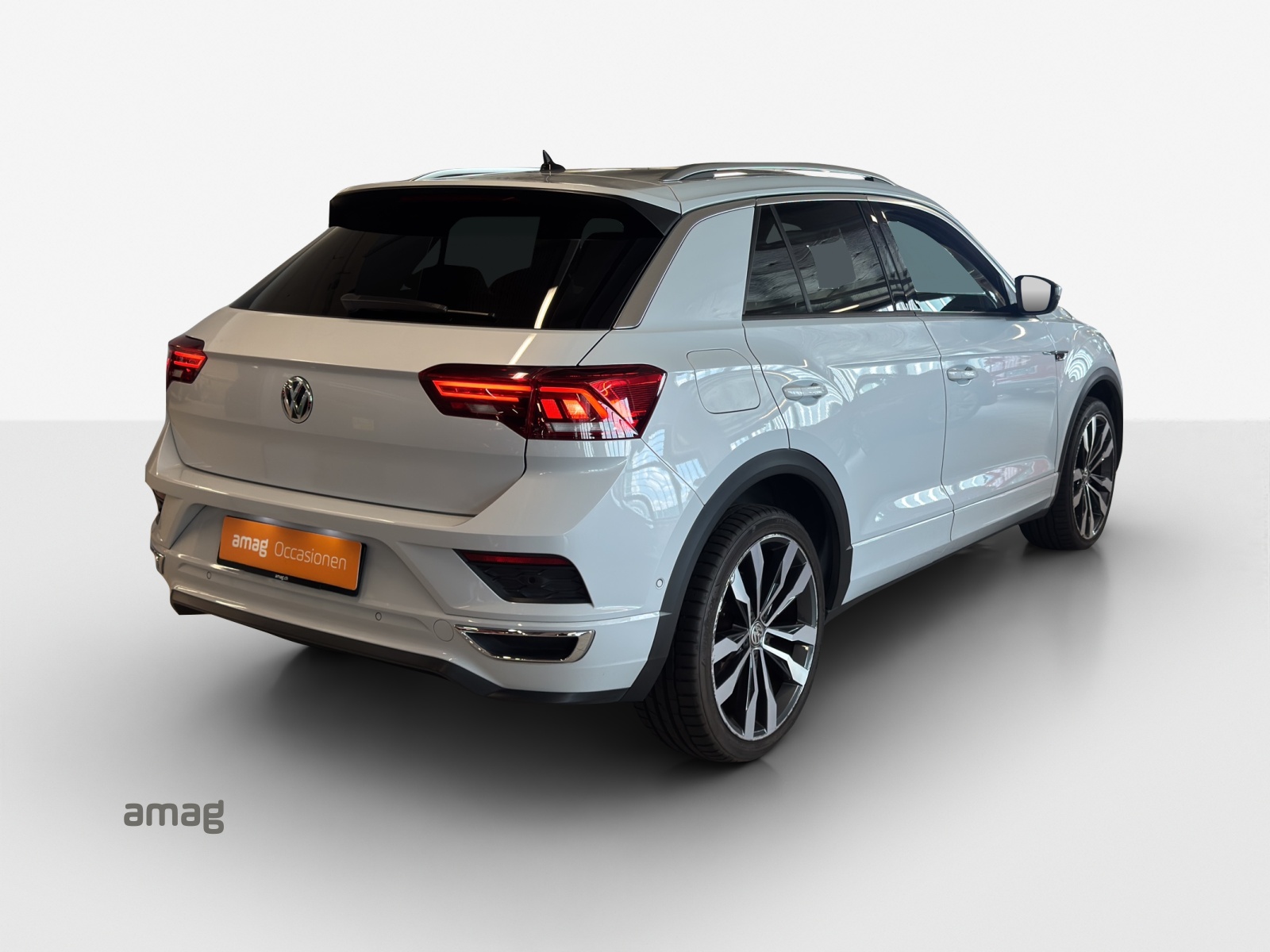 VW T-Roc 2.0 TSI Sport DSG 4Motion-image-4