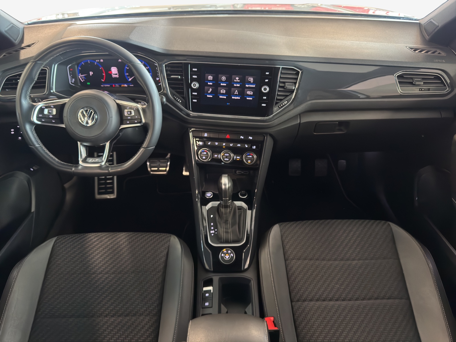 VW T-Roc 2.0 TSI Sport DSG 4Motion-image-8