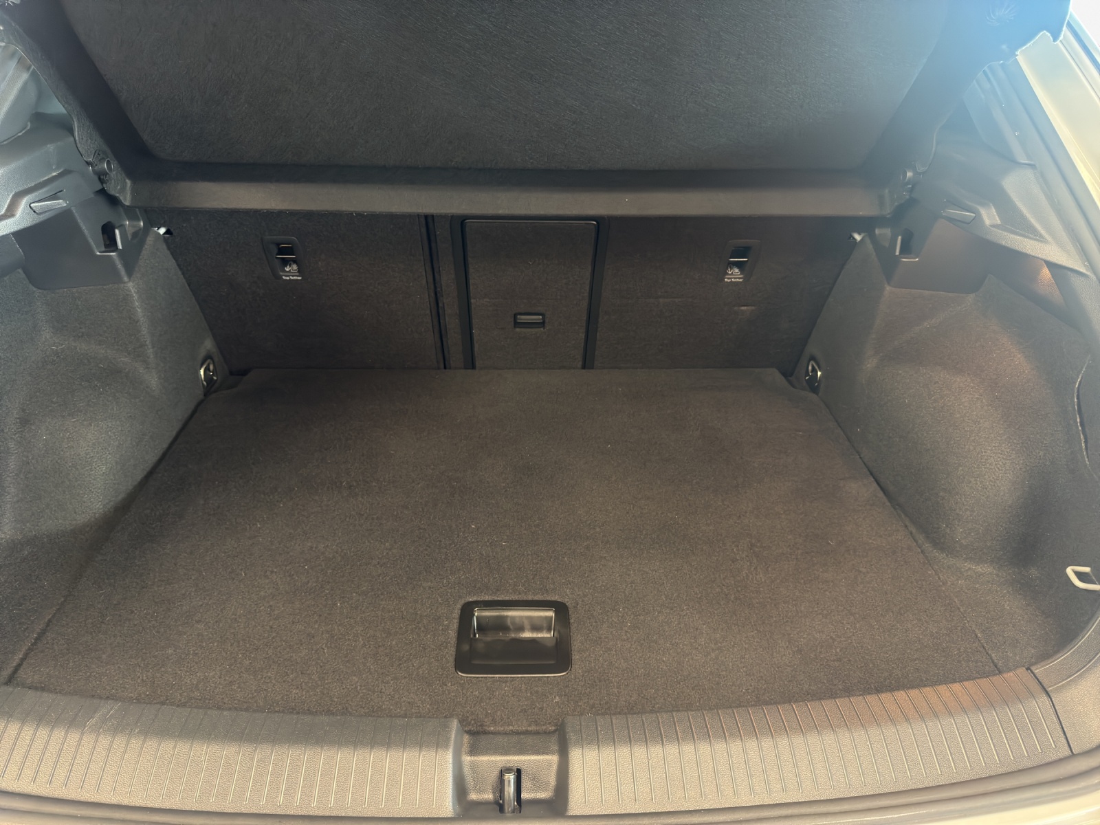VW T-Roc 2.0 TSI Sport DSG 4Motion-image-12