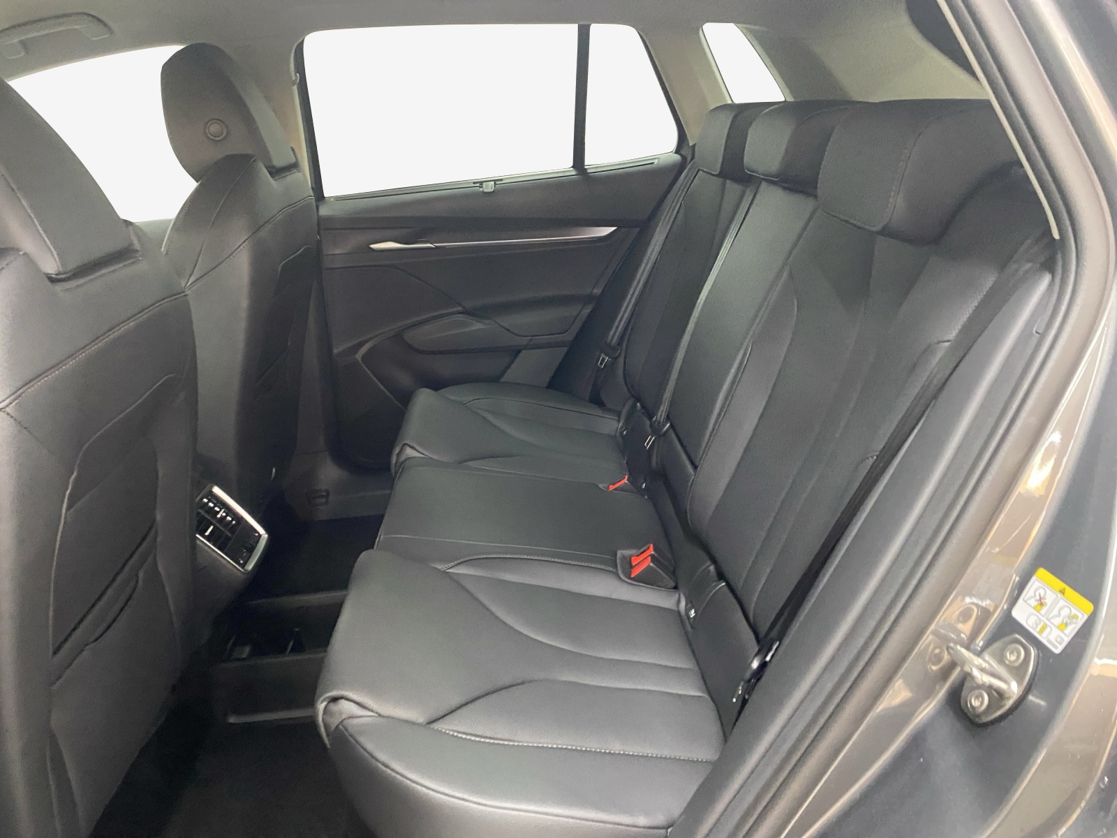 SKODA Elroq 85x Selection 4x4-image-11