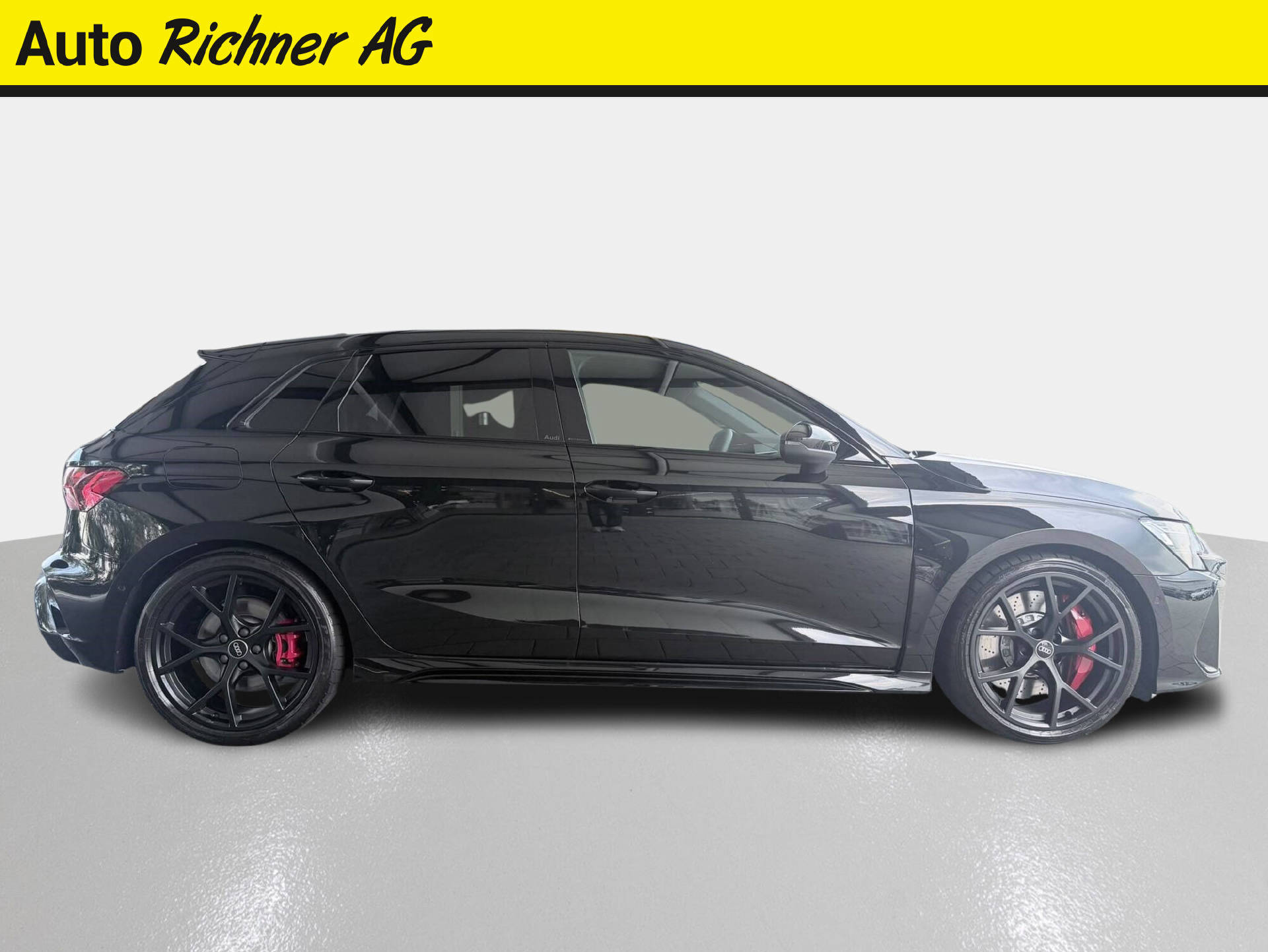AUDI RS3 Sportback 2.5 TFSI quattro S-Tronic-showroom-element-2