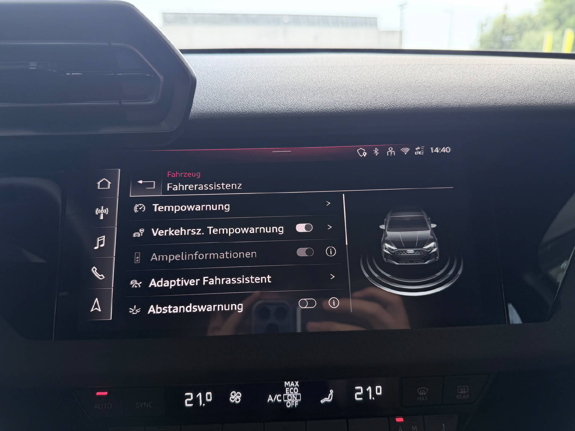 AUDI RS3 Sportback 2.5 TFSI quattro S-Tronic-image-14