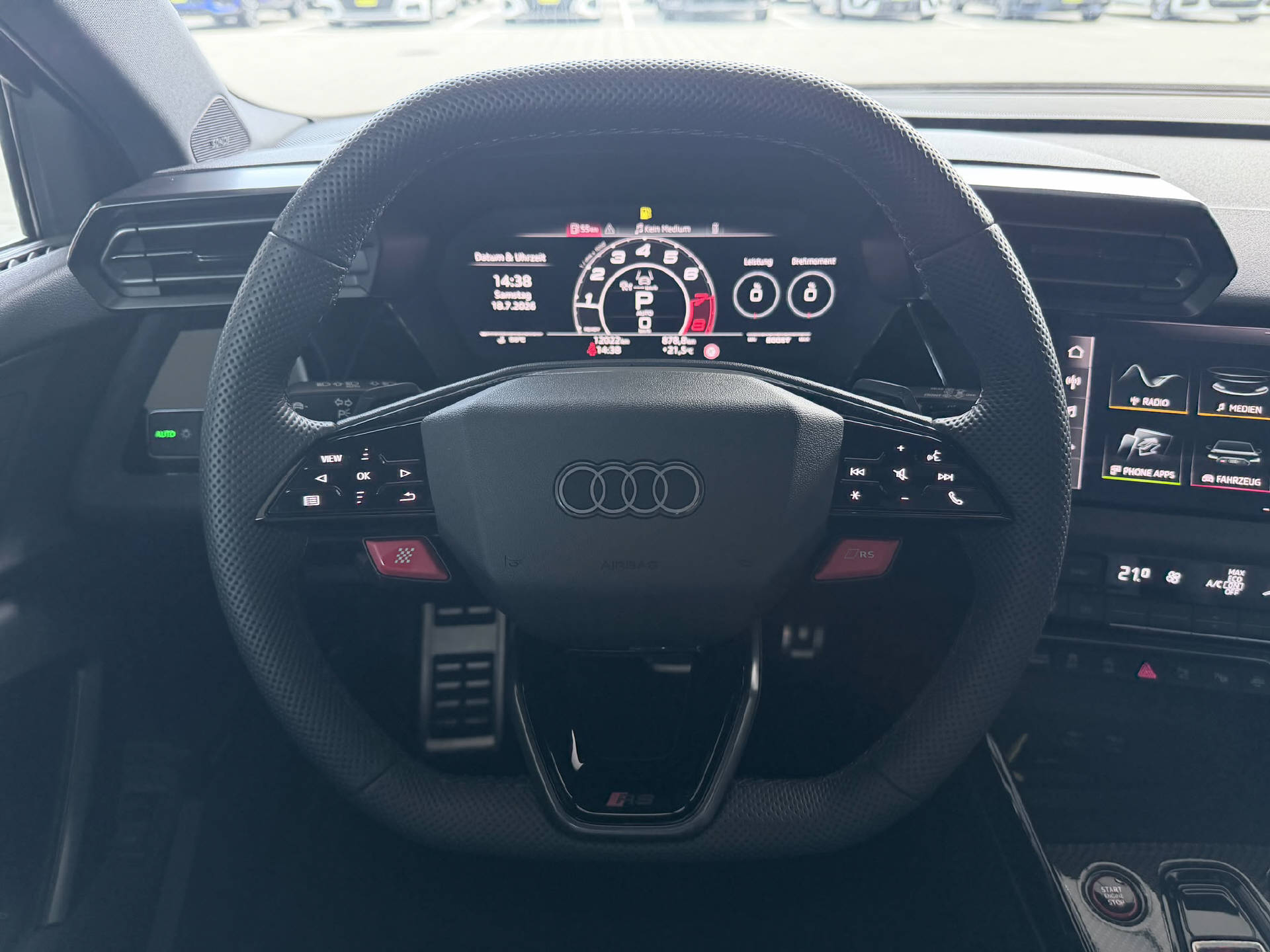 AUDI RS3 Sportback 2.5 TFSI quattro S-Tronic-image-8