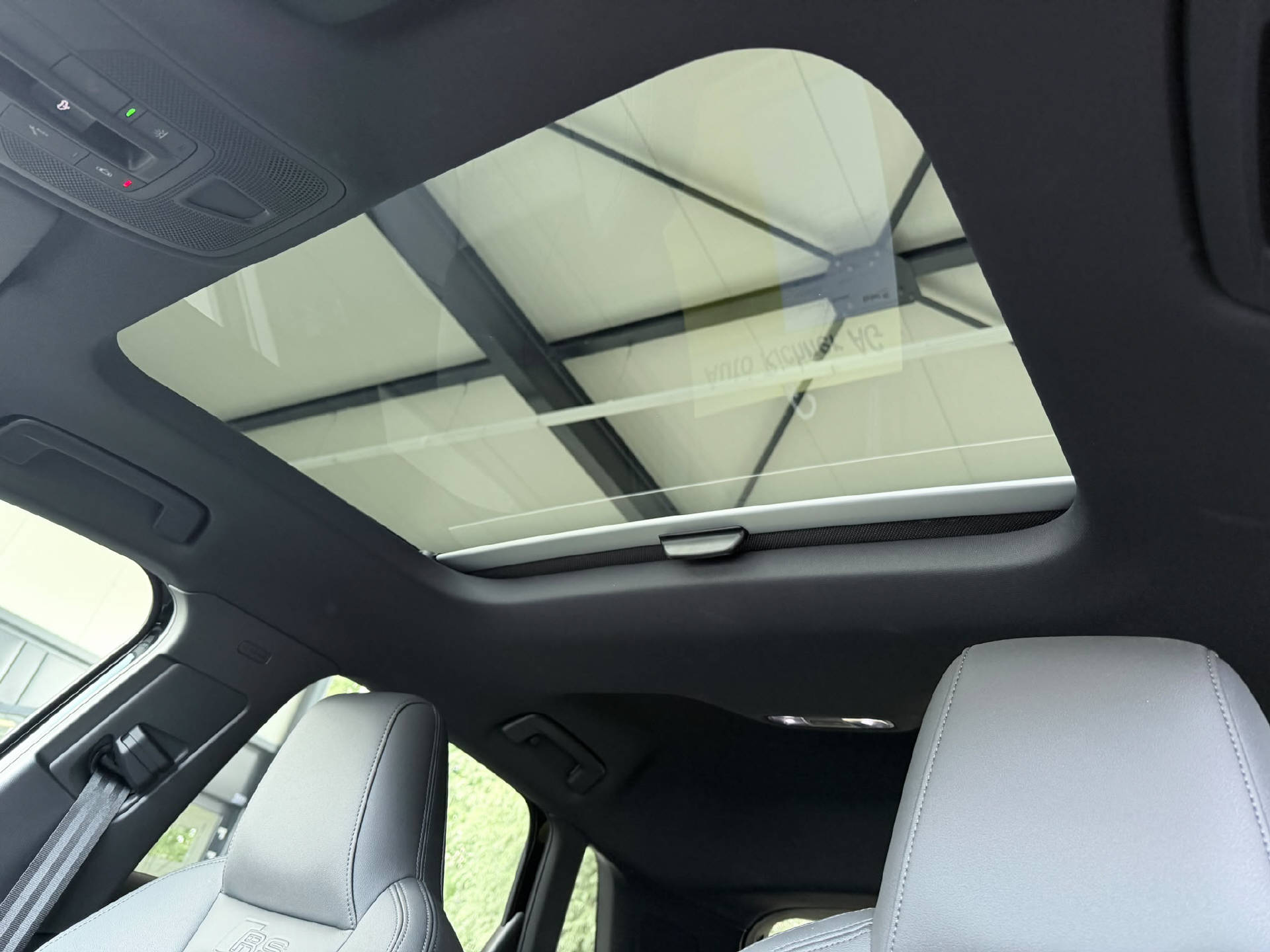 AUDI RS3 Sportback 2.5 TFSI quattro S-Tronic-image-6