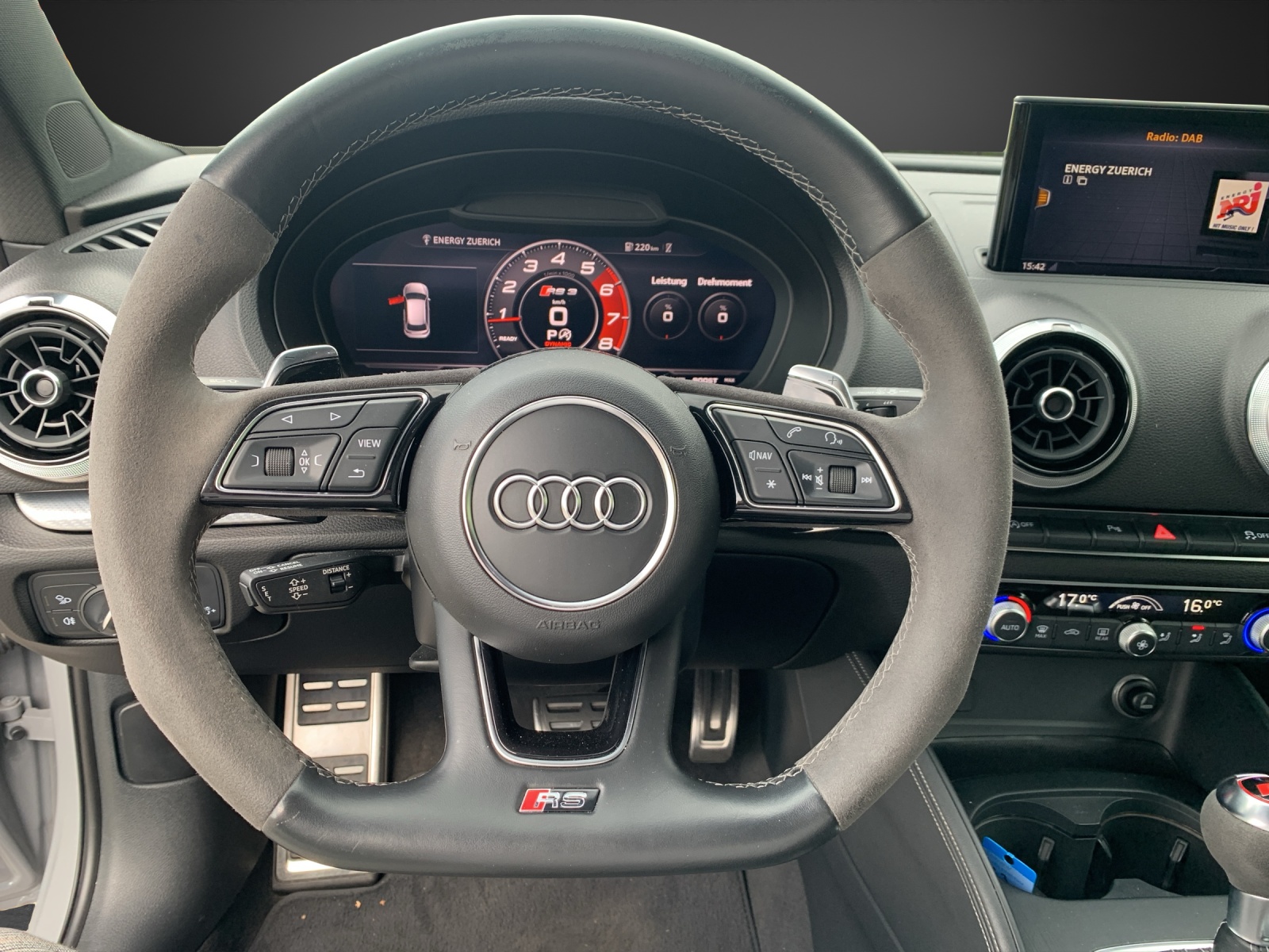 AUDI RS3 Sportback 2.5 TSI quattro S-tronic-image-10