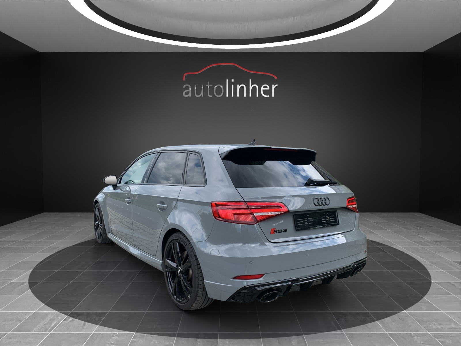 AUDI RS3 Sportback 2.5 TSI quattro S-tronic-image-2