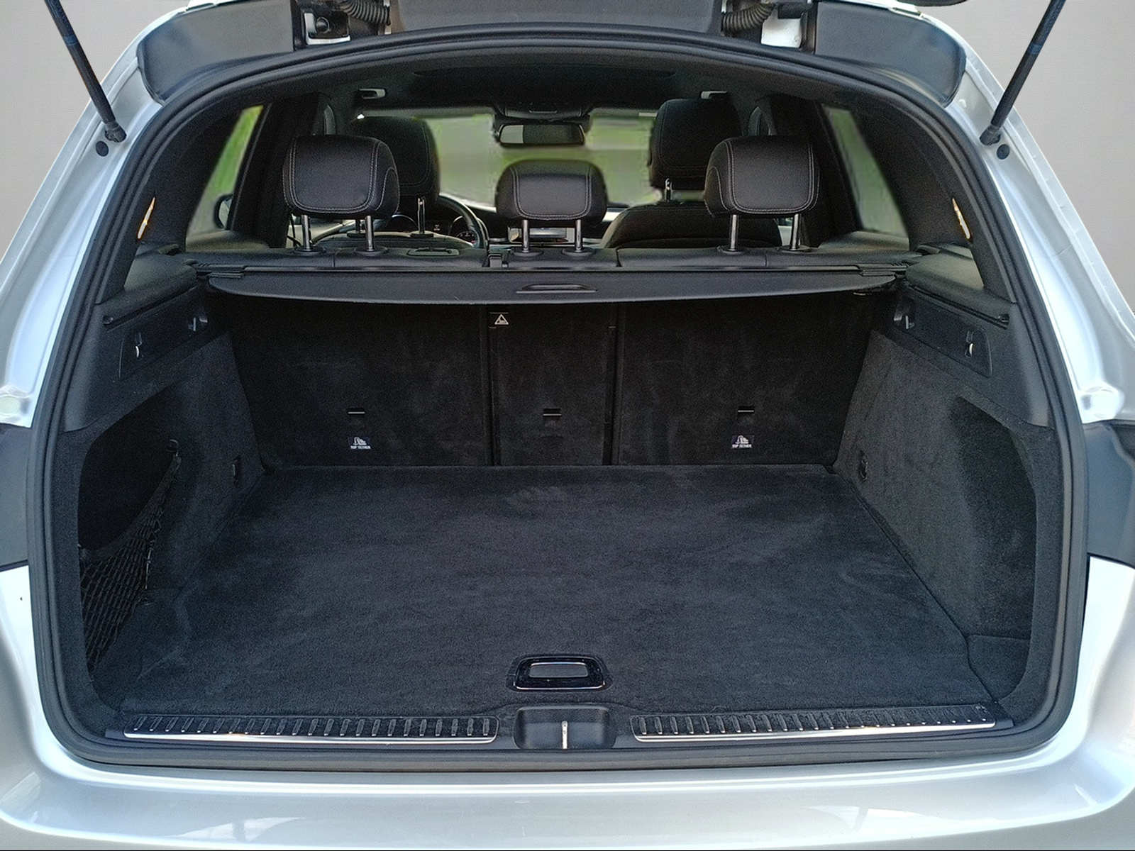 MERCEDES-BENZ GLC 250 AMG *Burmester*Fahrassist.Plus*Pano*Ambientelicht*etc.*-image-16