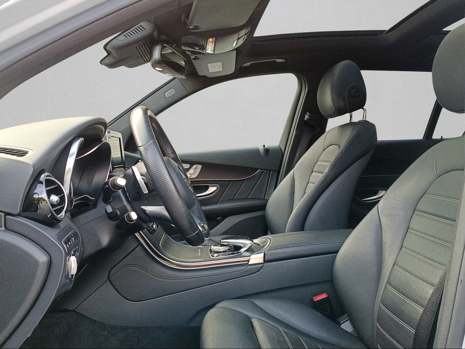 MERCEDES-BENZ GLC 250 AMG *Burmester*Fahrassist.Plus*Pano*Ambientelicht*etc.*-image-13