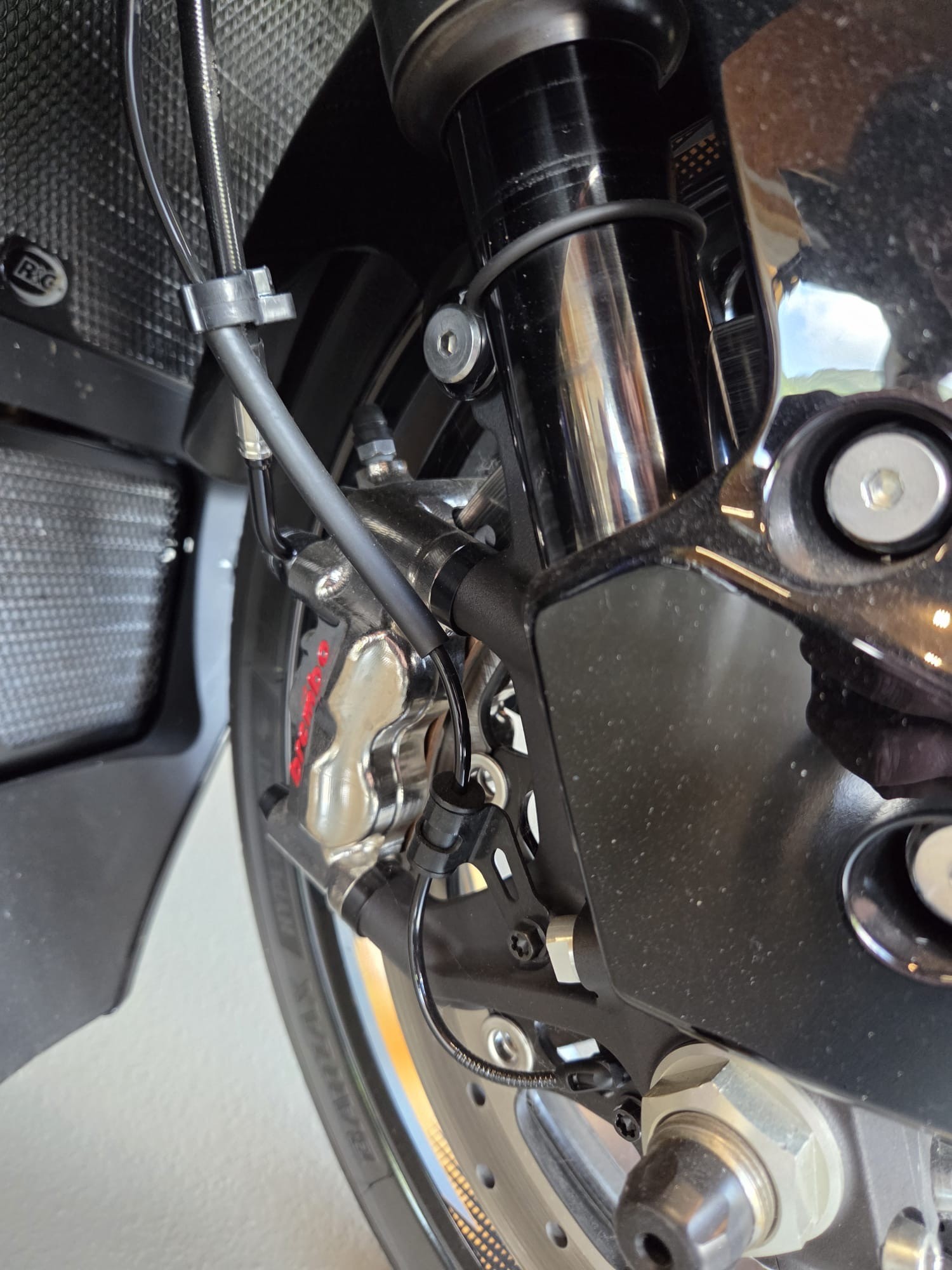 SUZUKI GSX 1300 R Hayabusa-image-4