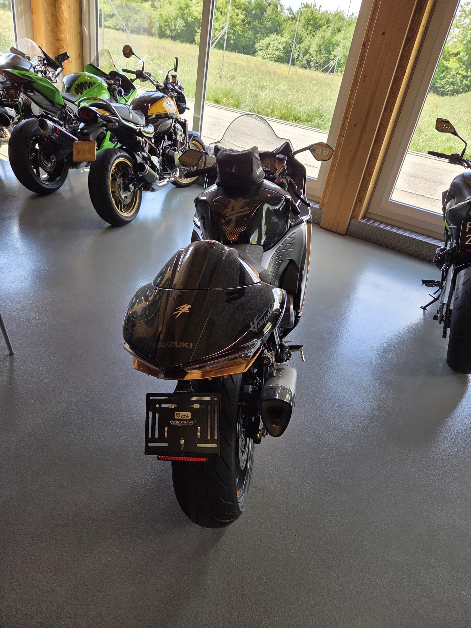 SUZUKI GSX 1300 R Hayabusa-image-7