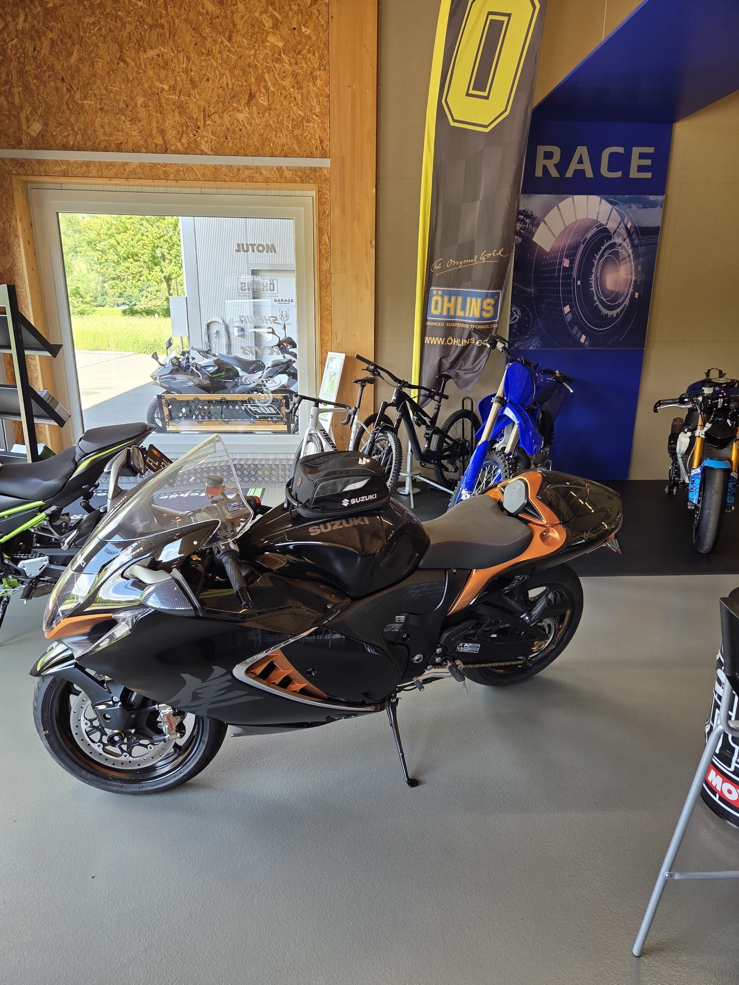 SUZUKI GSX 1300 R Hayabusa-image-6