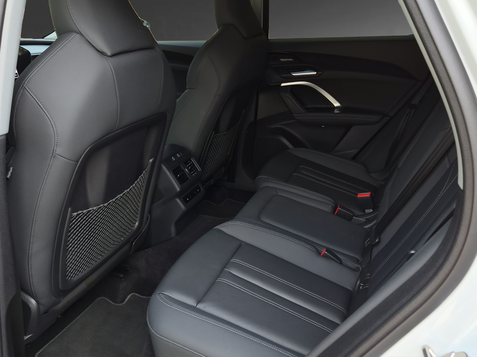 AUDI Q5 TDI quattro 150 kW S-tronic-image-6