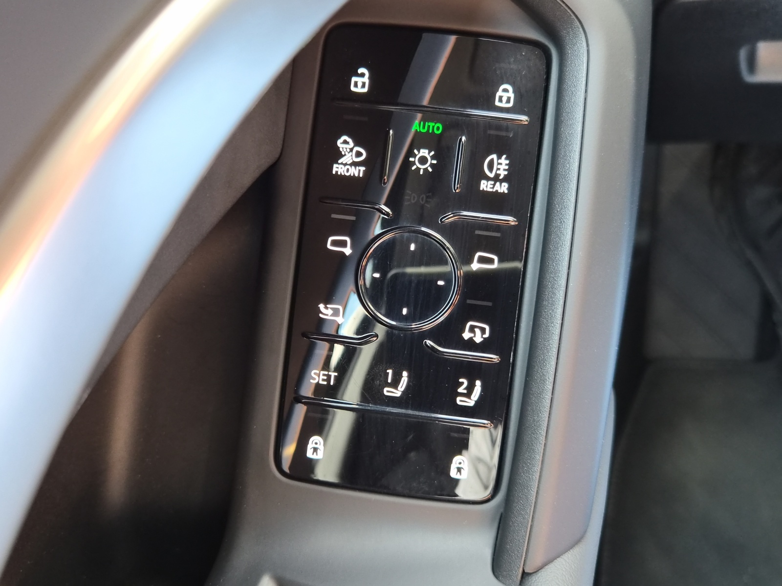 AUDI Q5 TDI quattro 150 kW S-tronic-image-13