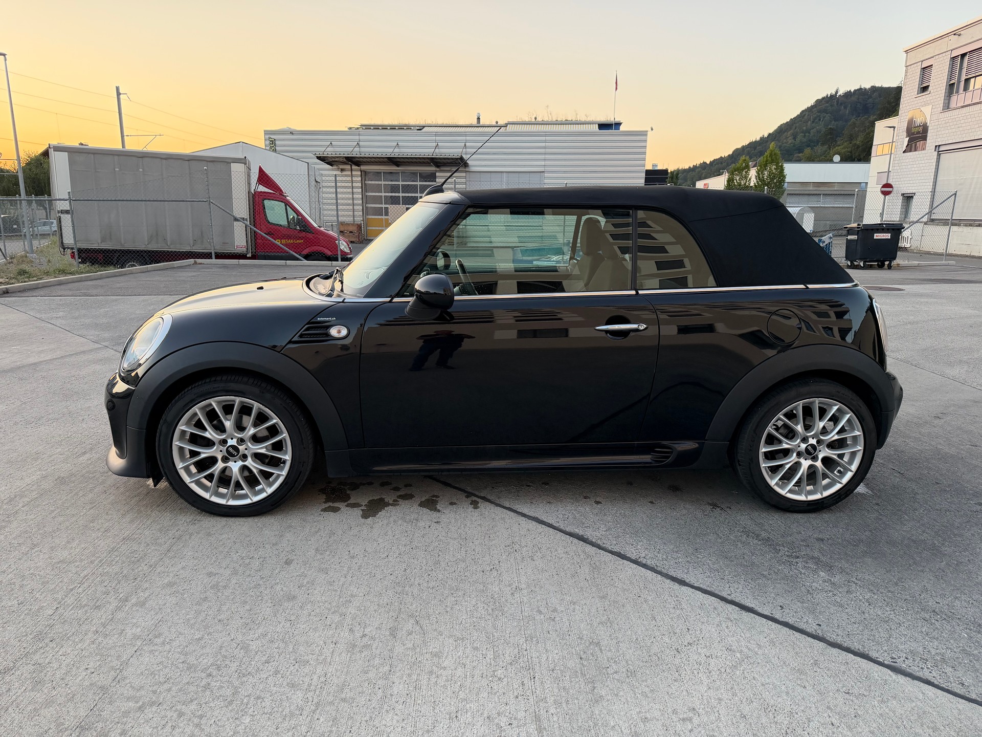MINI Cooper Cabriolet Works Paket-image-1