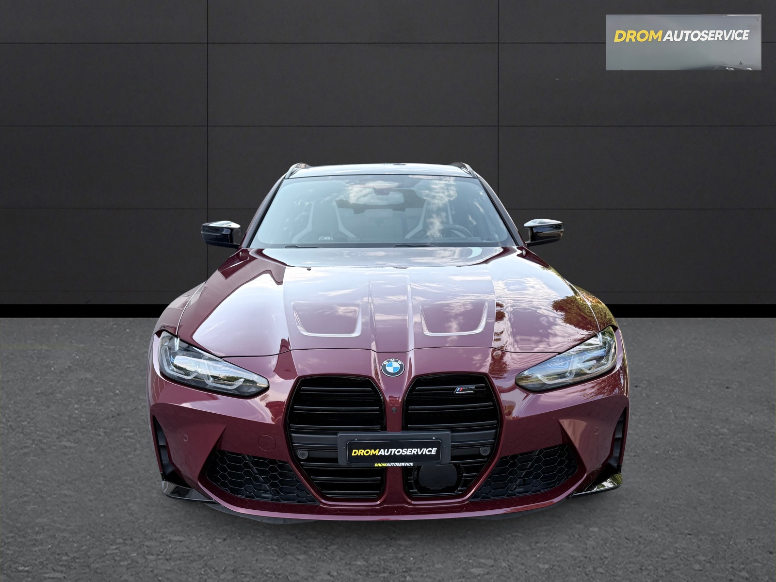 BMW M3 Touring xDrive Competition M-image-2