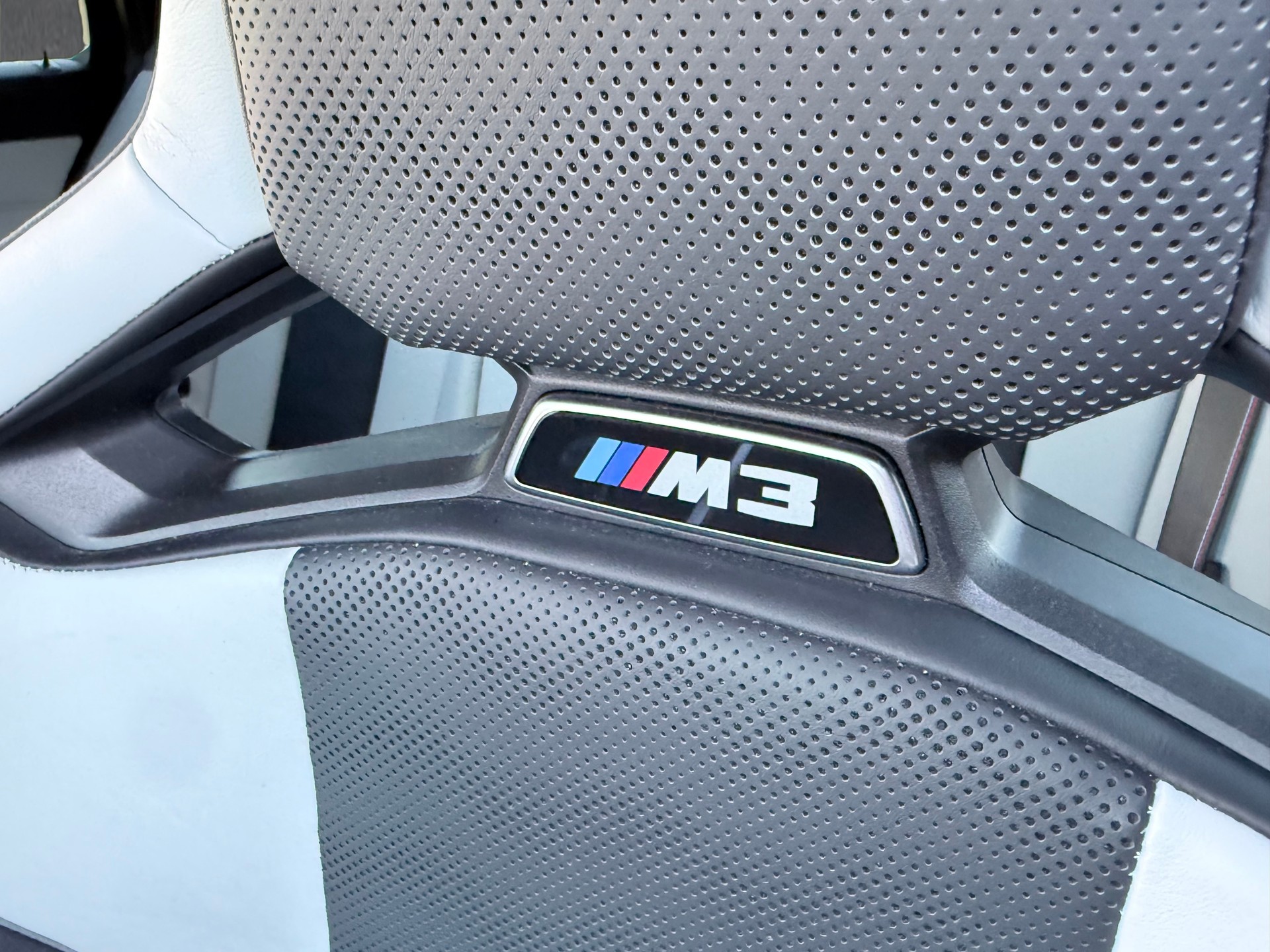 BMW M3 Touring xDrive Competition M-image-19