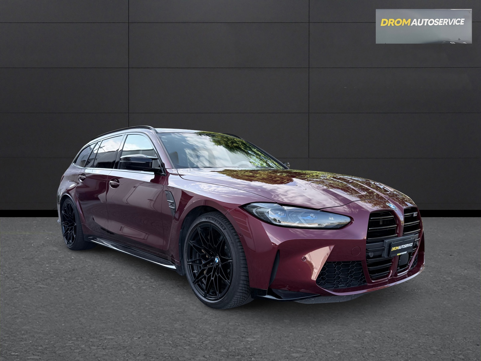 BMW M3 Touring xDrive Competition M-image-1
