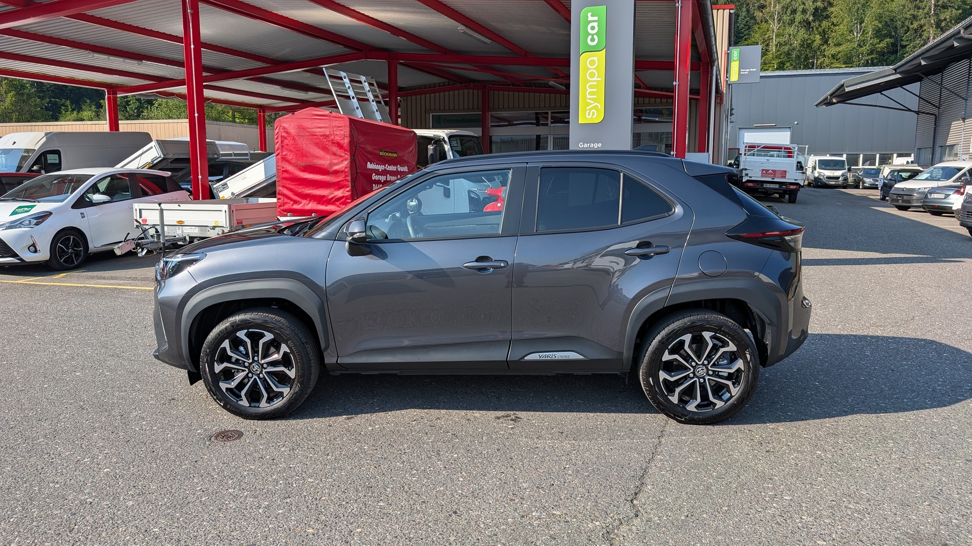 TOYOTA Yaris Cross 1.5 Trend AWDi e-CVT 130 PS-image-7