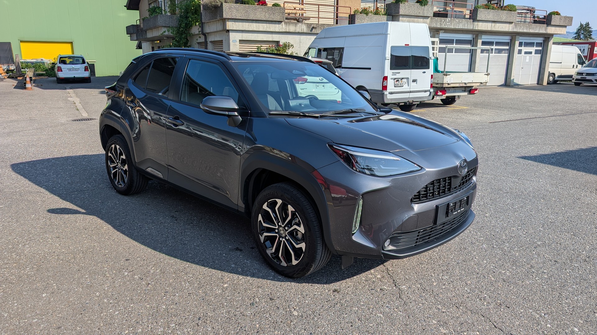 TOYOTA Yaris Cross 1.5 Trend AWDi e-CVT 130 PS-showroom-element-2
