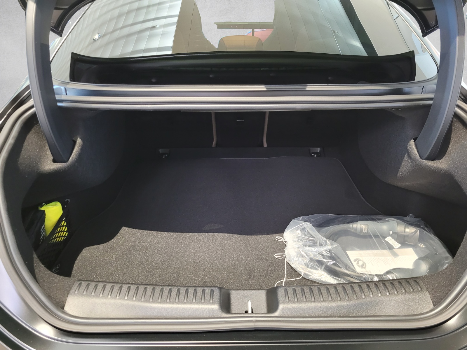 MERCEDES-BENZ CLA 350 4 Matic 85 kWh EQ-image-13