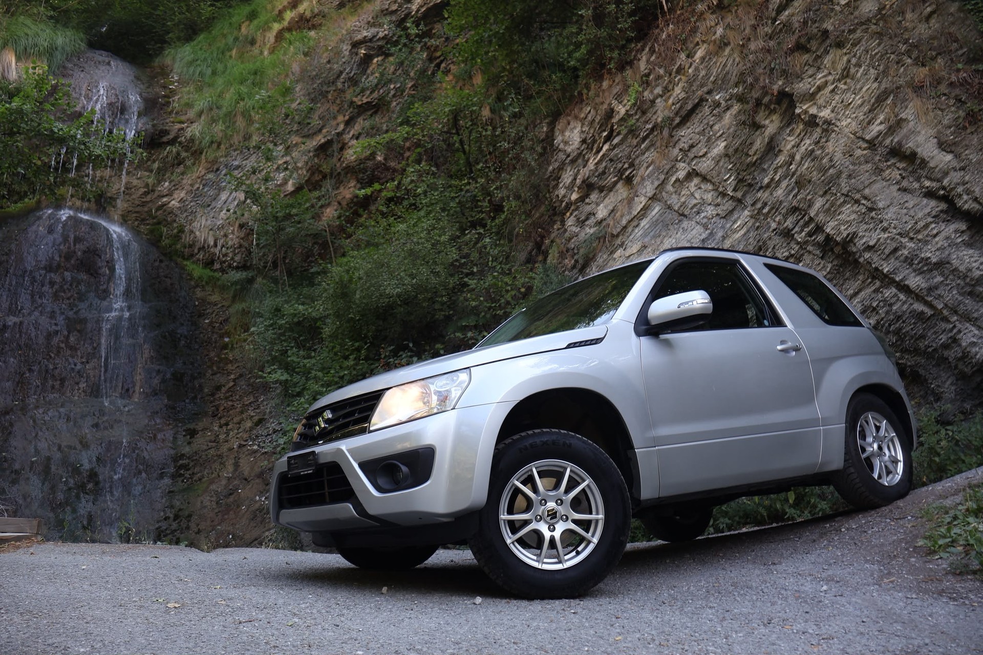SUZUKI Grand Vitara 2.4 16V GL Top-image-0