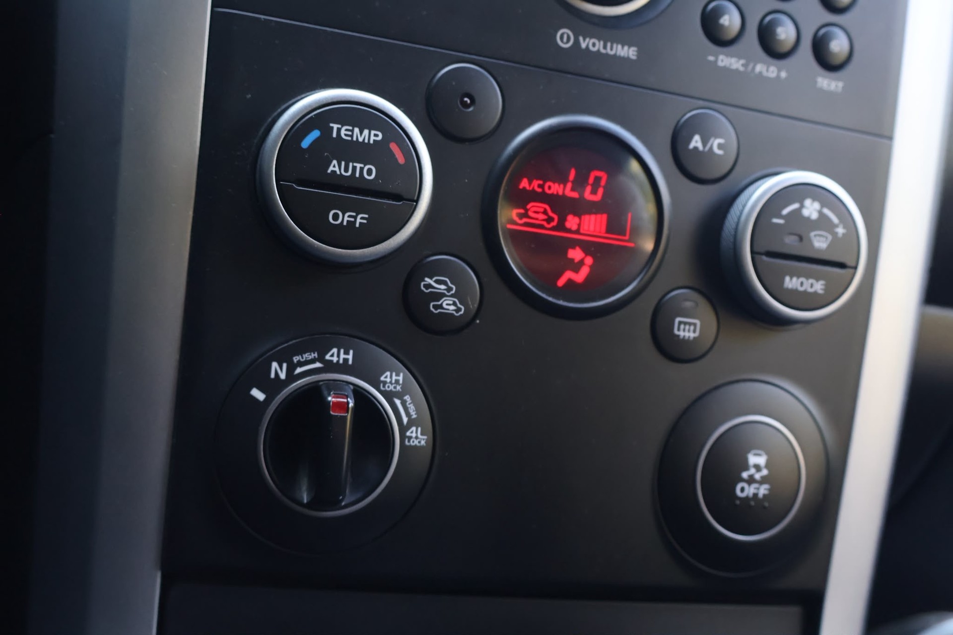 SUZUKI Grand Vitara 2.4 16V GL Top-image-9