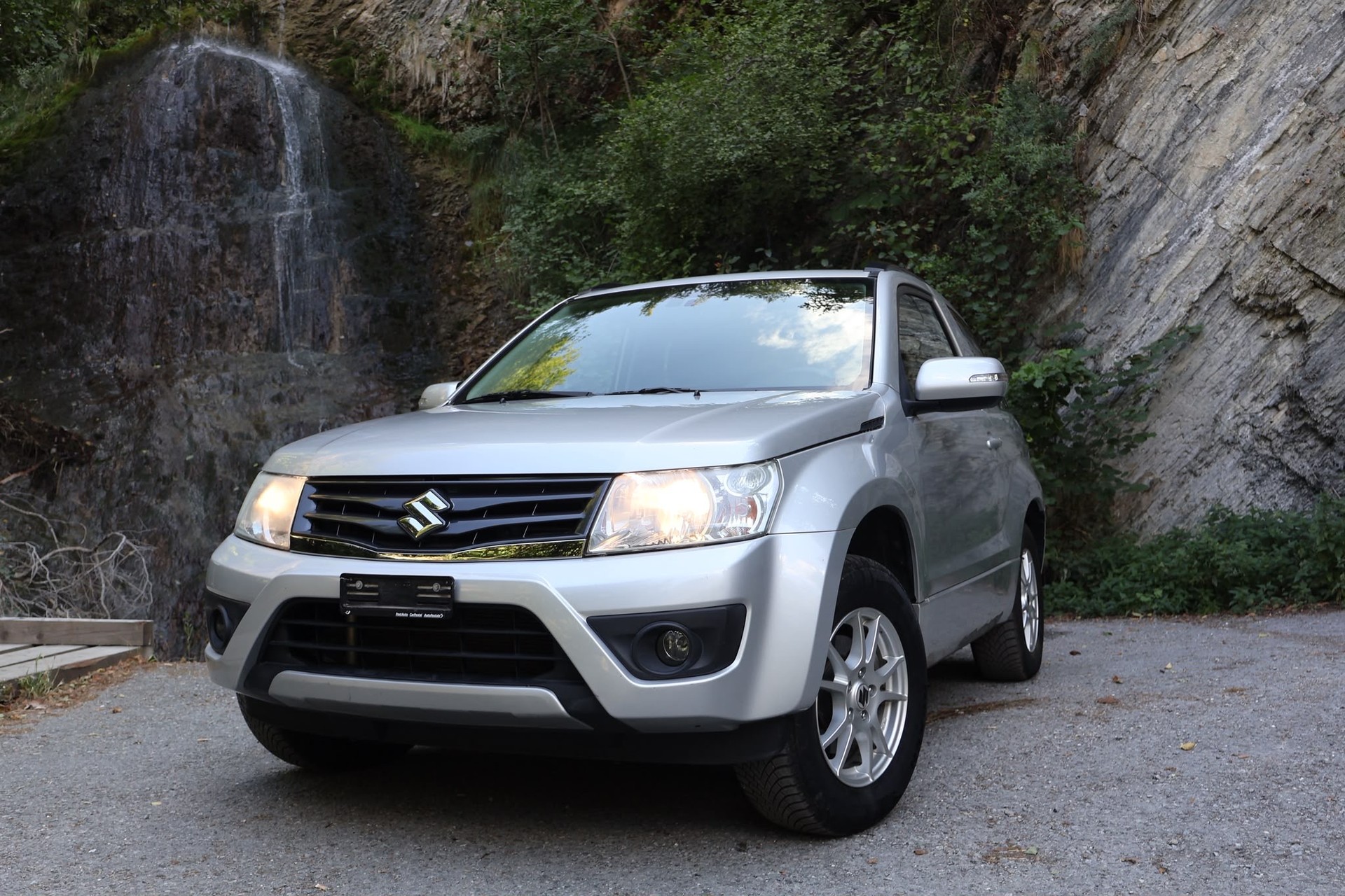 SUZUKI Grand Vitara 2.4 16V GL Top-image-1
