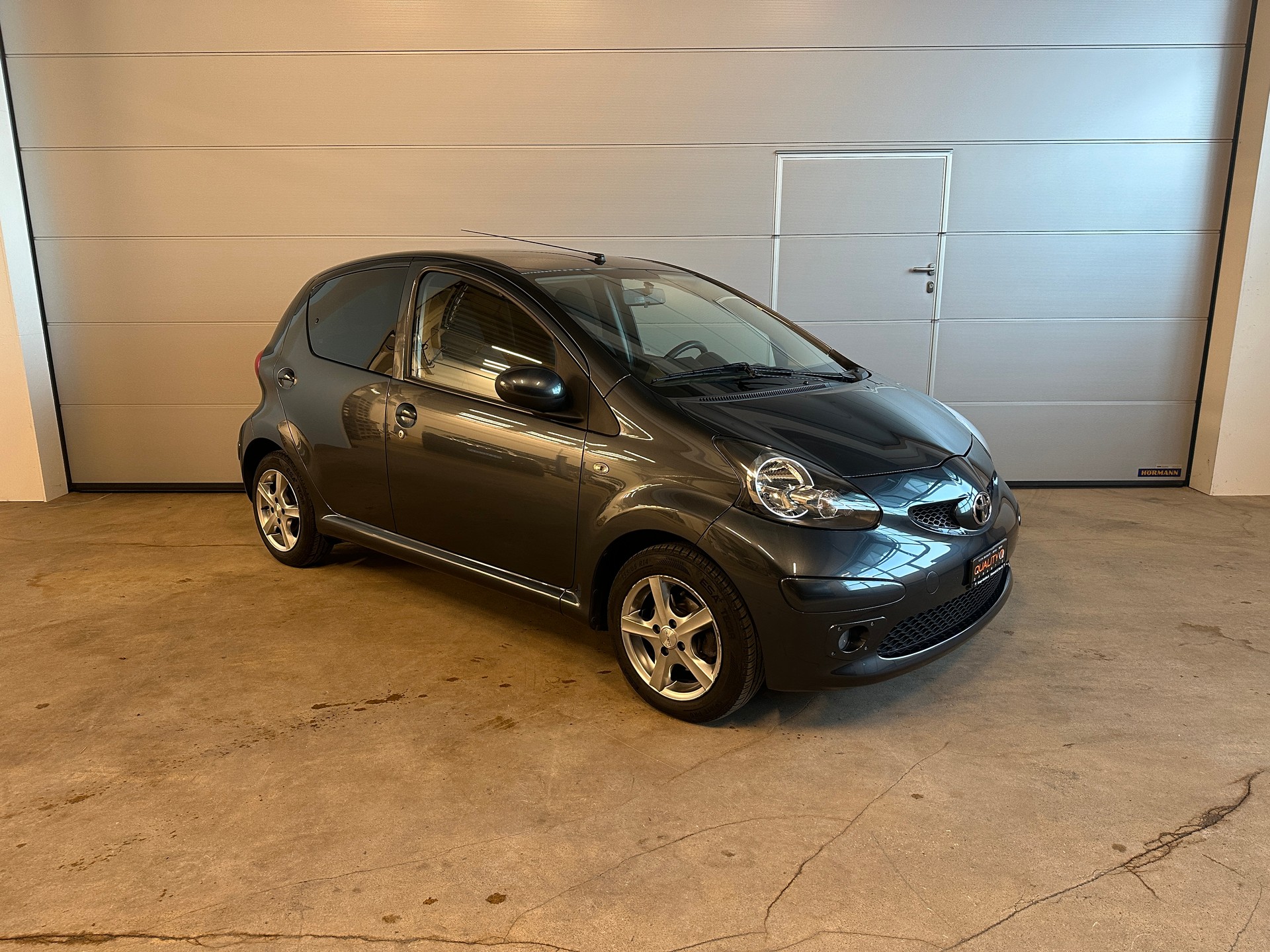 TOYOTA Aygo 1.0 Linea Sol-image-5