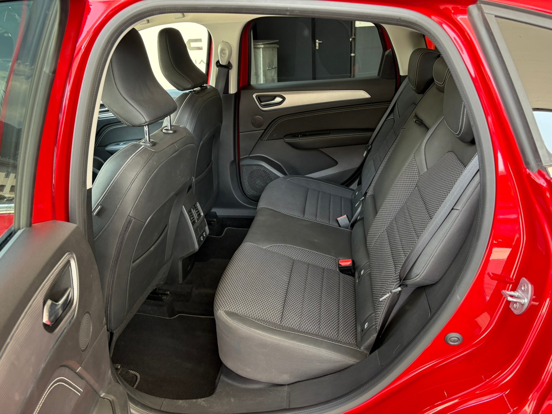 RENAULT Arkana 1.3 TCe Intens EDC-image-12