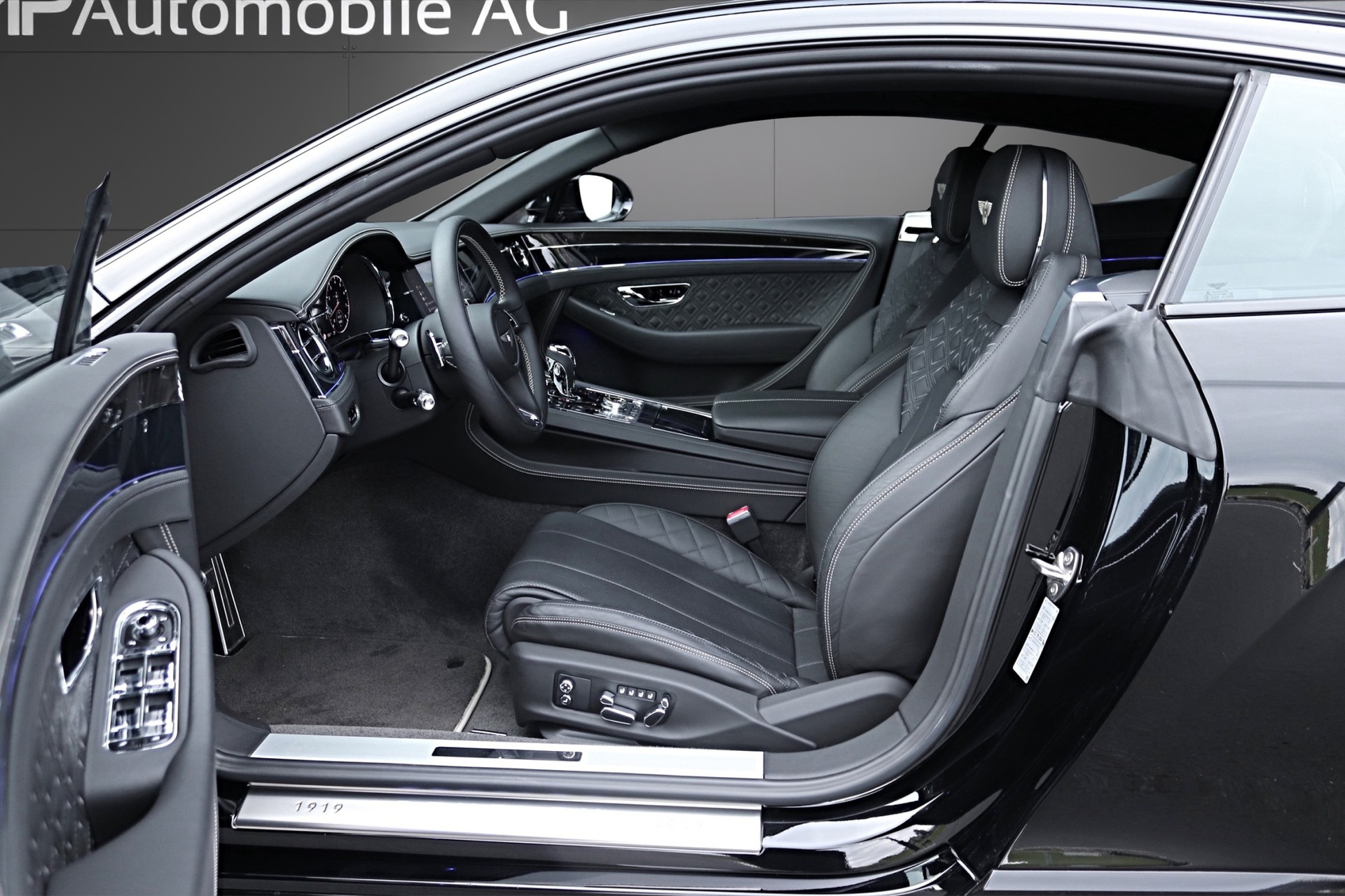 BENTLEY Continental GT 6.0 W12 Centenary Specification Edition-image-4
