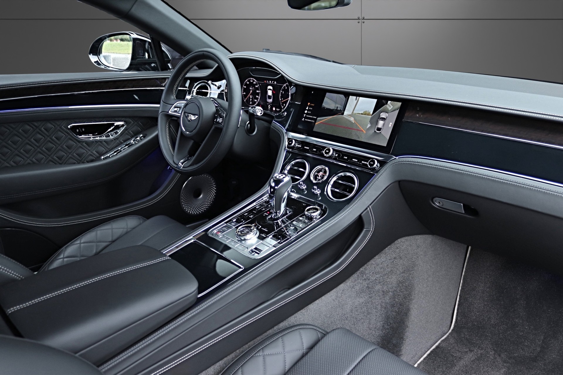 BENTLEY Continental GT 6.0 W12 Centenary Specification Edition-image-9