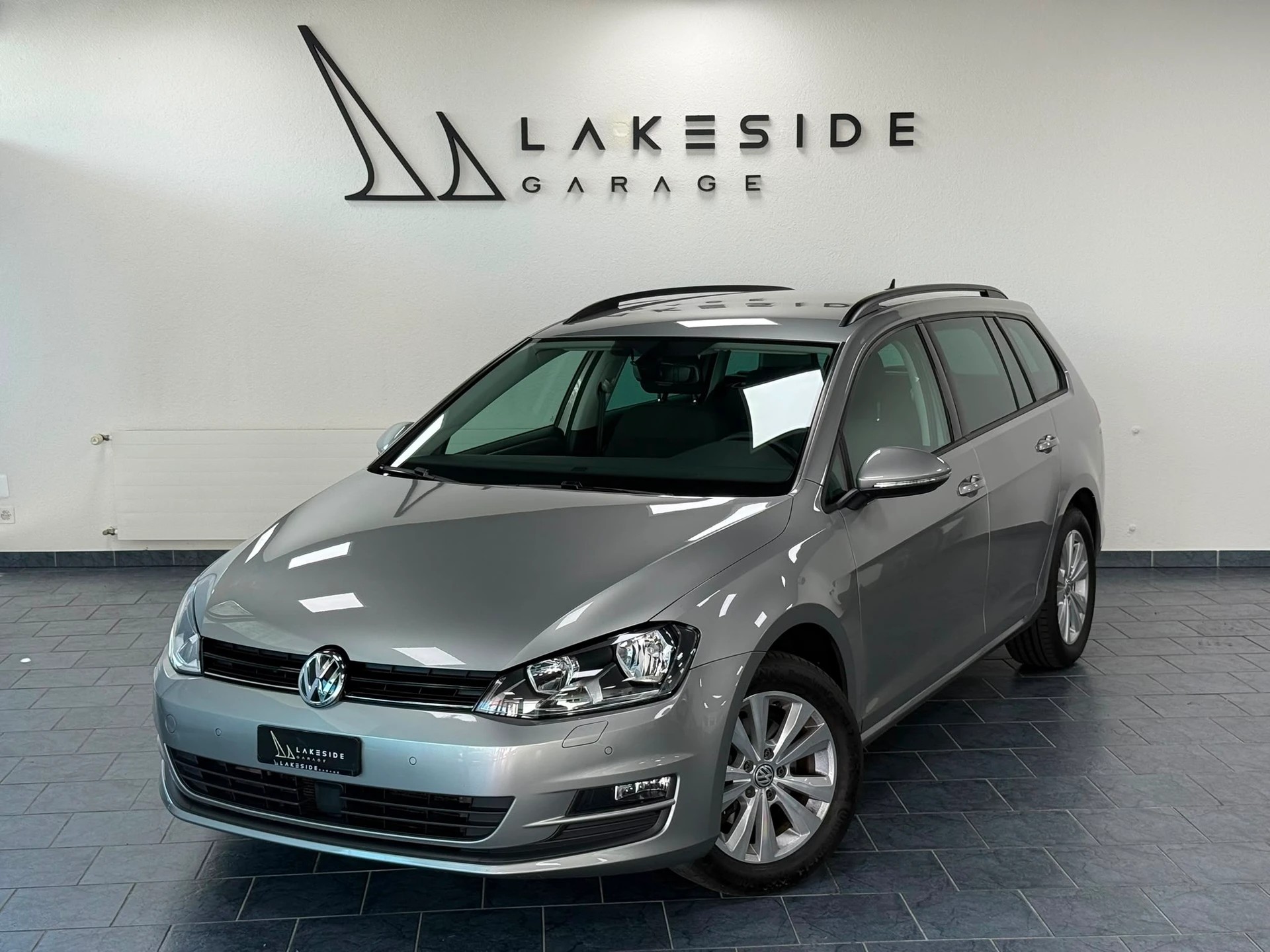 VW Golf Variant 1.6 TDI Comfortline DSG-image-6