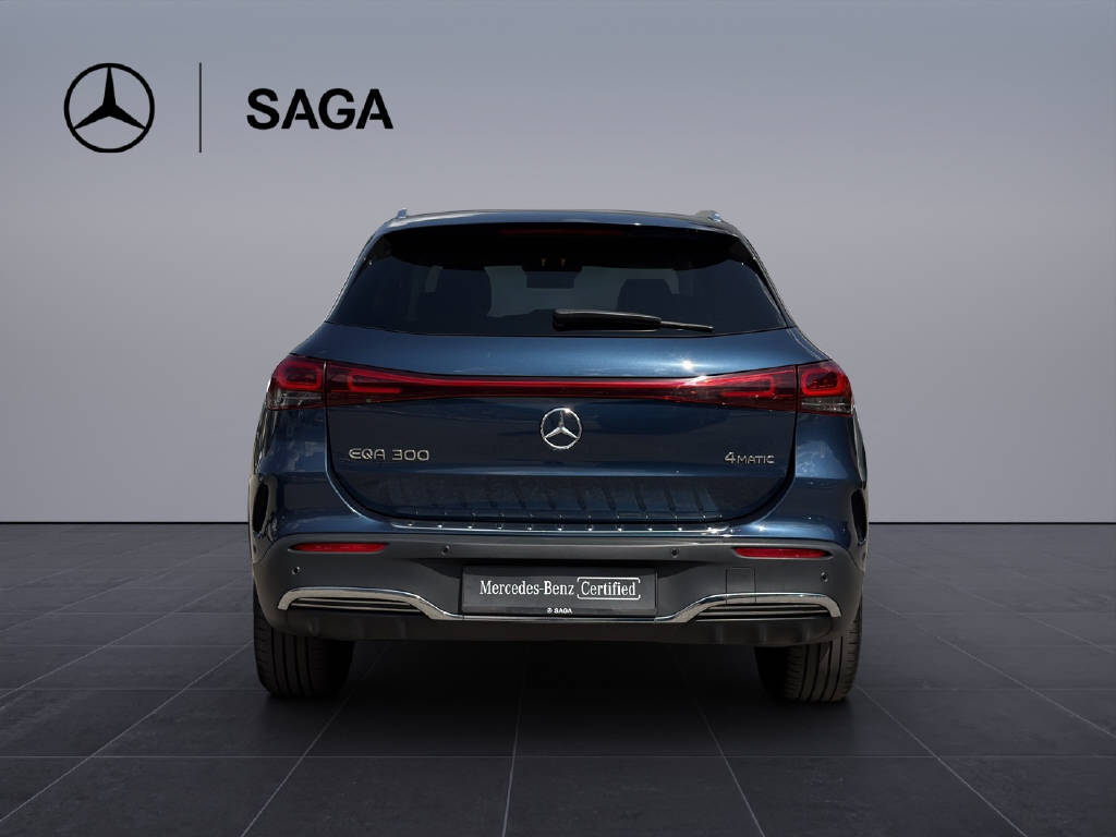 MERCEDES-BENZ EQA 300 Swiss Star AMG Line 4matic-image-4