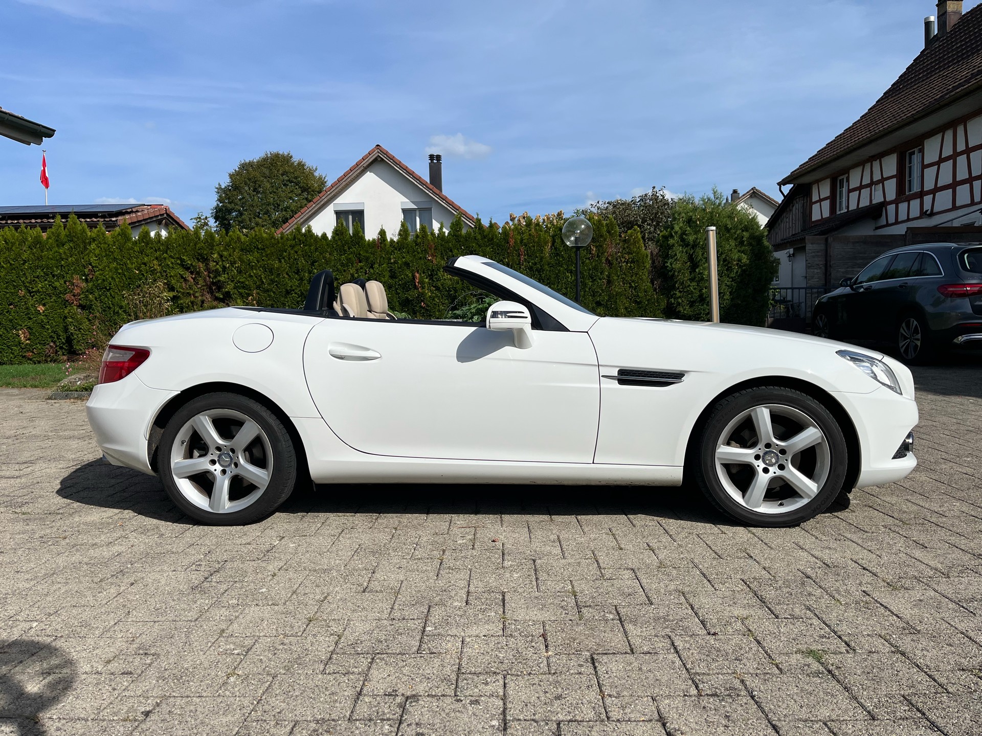 MERCEDES-BENZ SLK 200-image-2