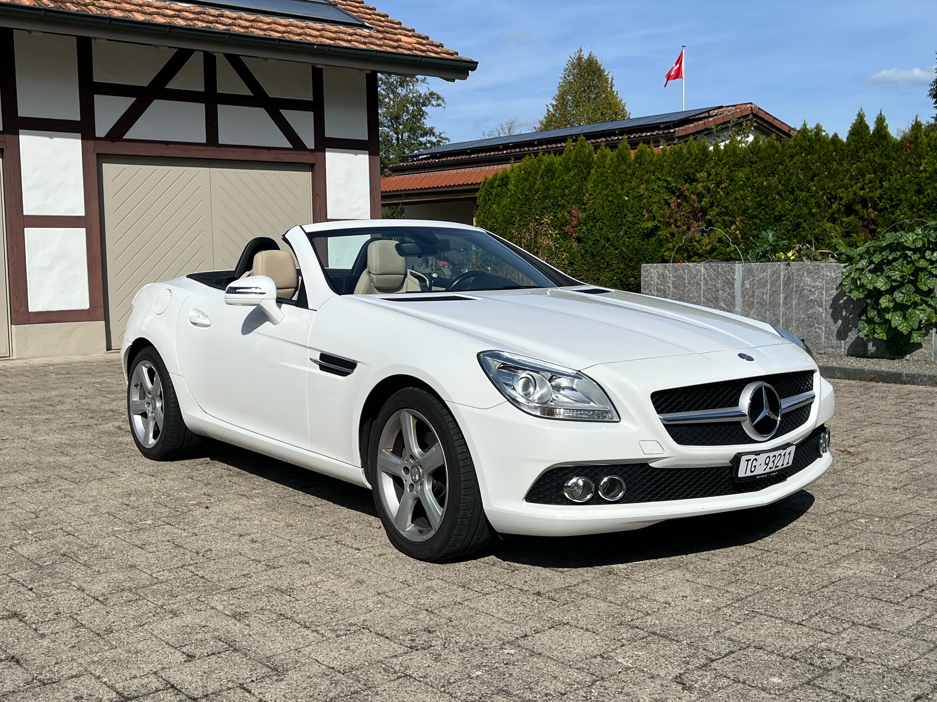 MERCEDES-BENZ SLK 200-image-0