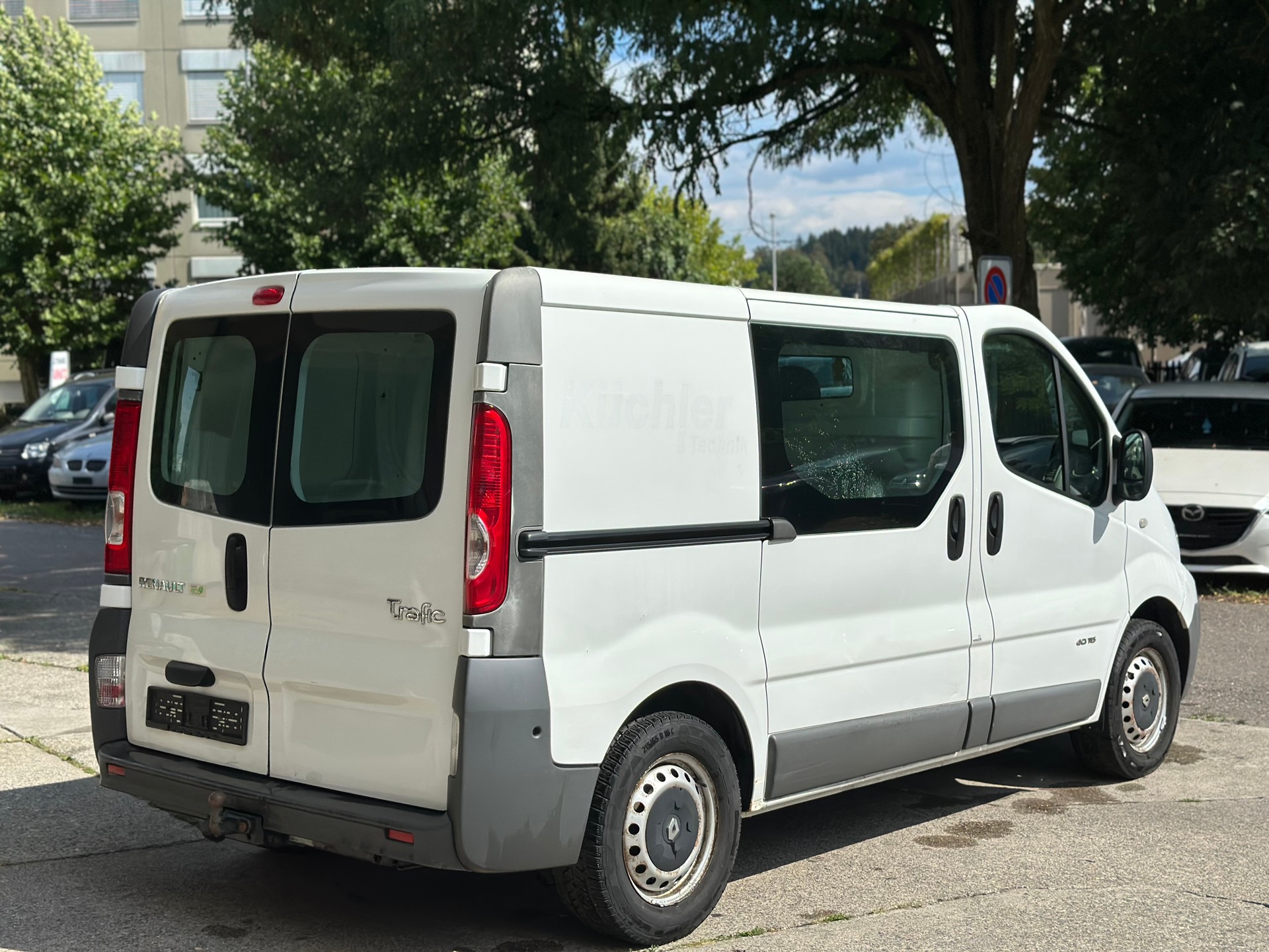RENAULT Trafic 2.0 dCi 115 2.9t L1H1-image-4